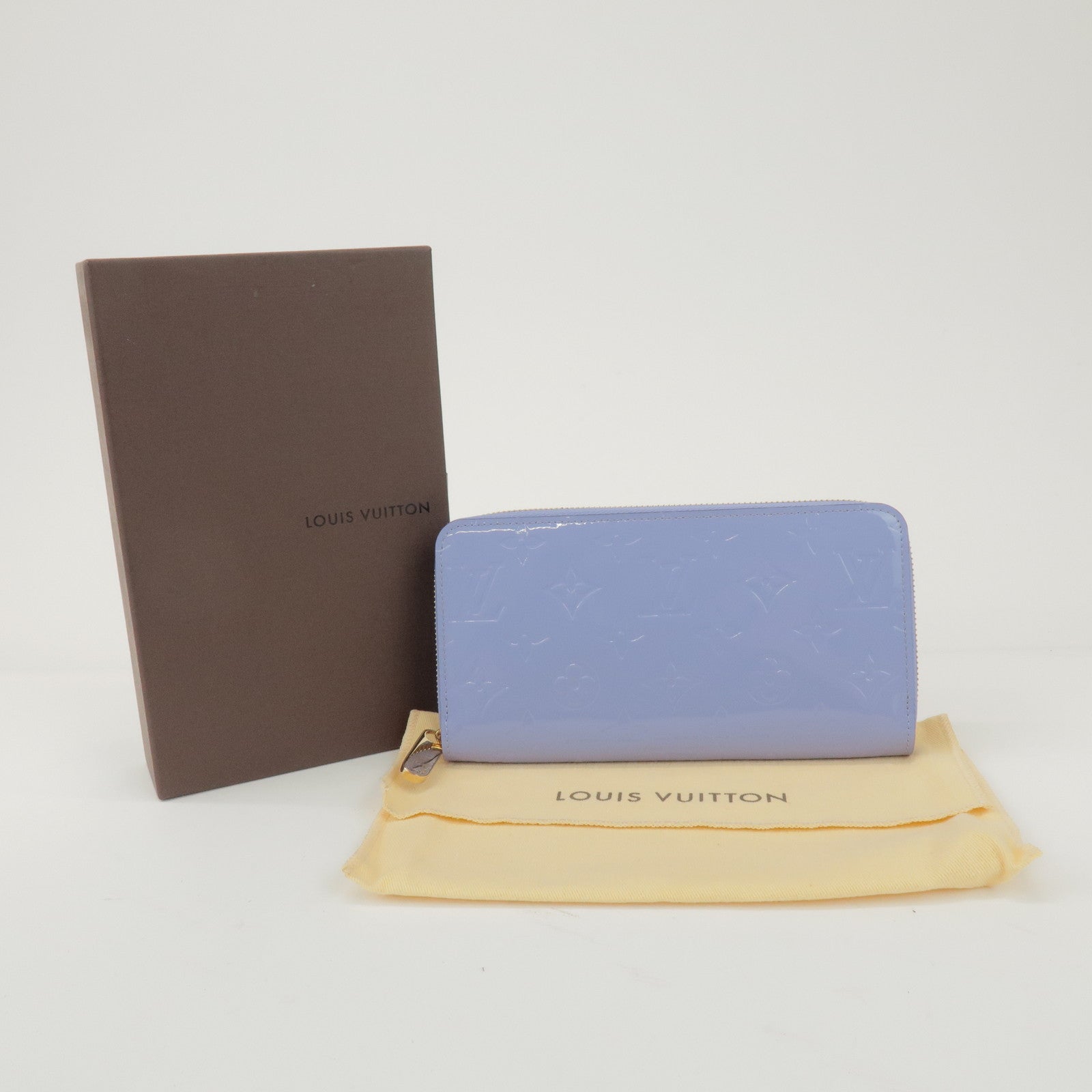 Louis Vuitton Monogram Vernis Round Zippy Wallet Lilas M90141