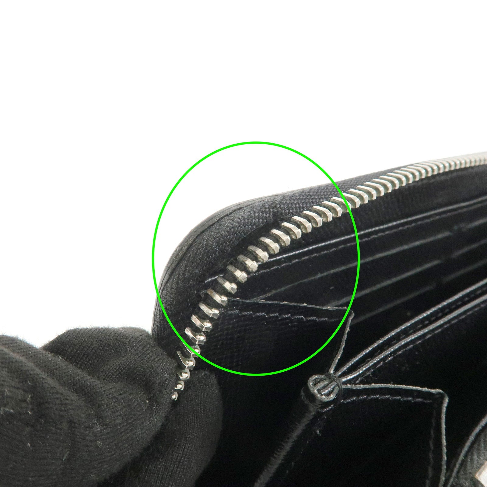 Louis Vuitton Epi Leather Zippy Long Wallet Noir Black M60072