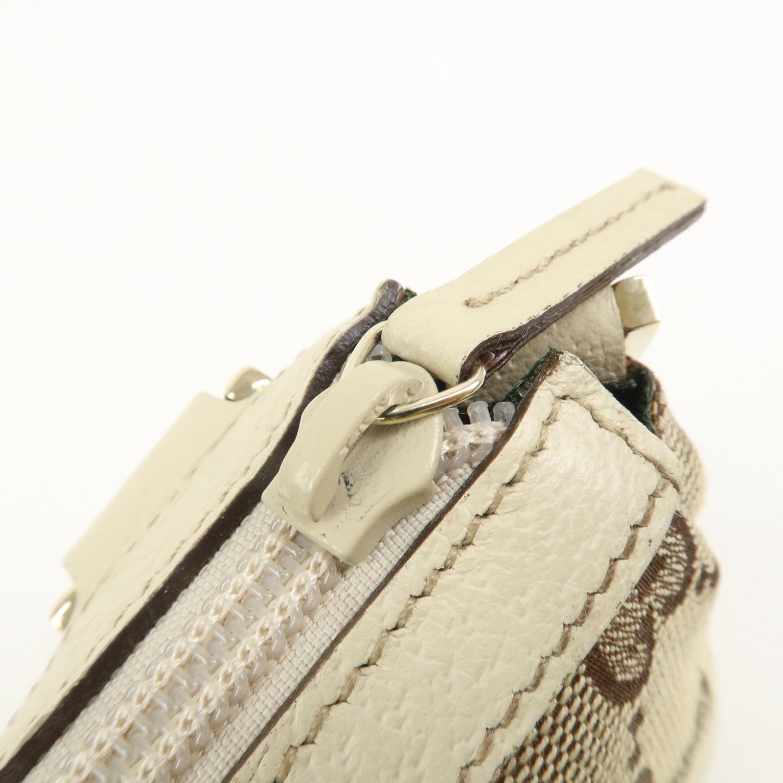 GUCCI Abbey GG Canvas Leather Pouch Hand Bag Brown Ivory 145750