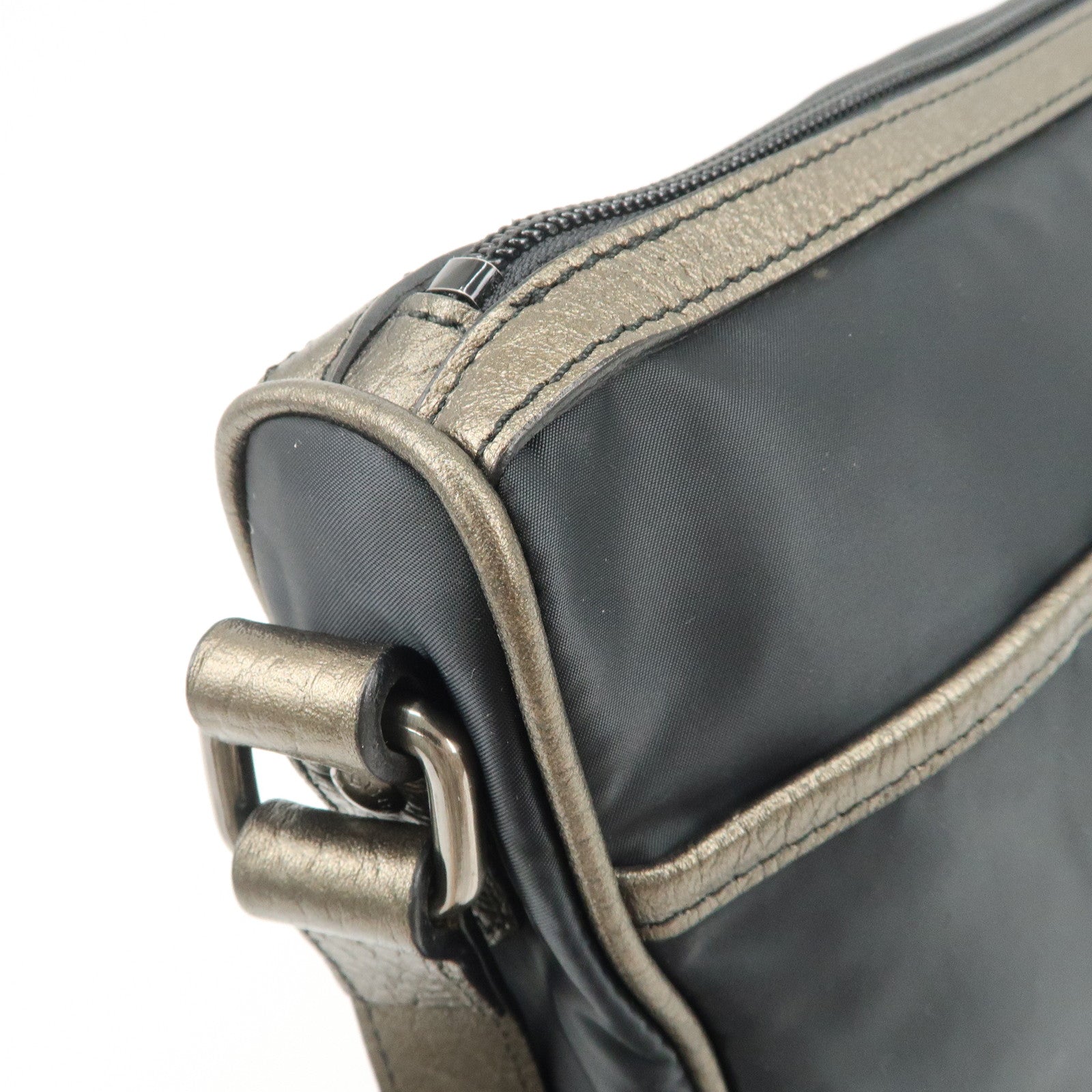 BURBERRY Nylon Leather Shoulder Bag Black Used
