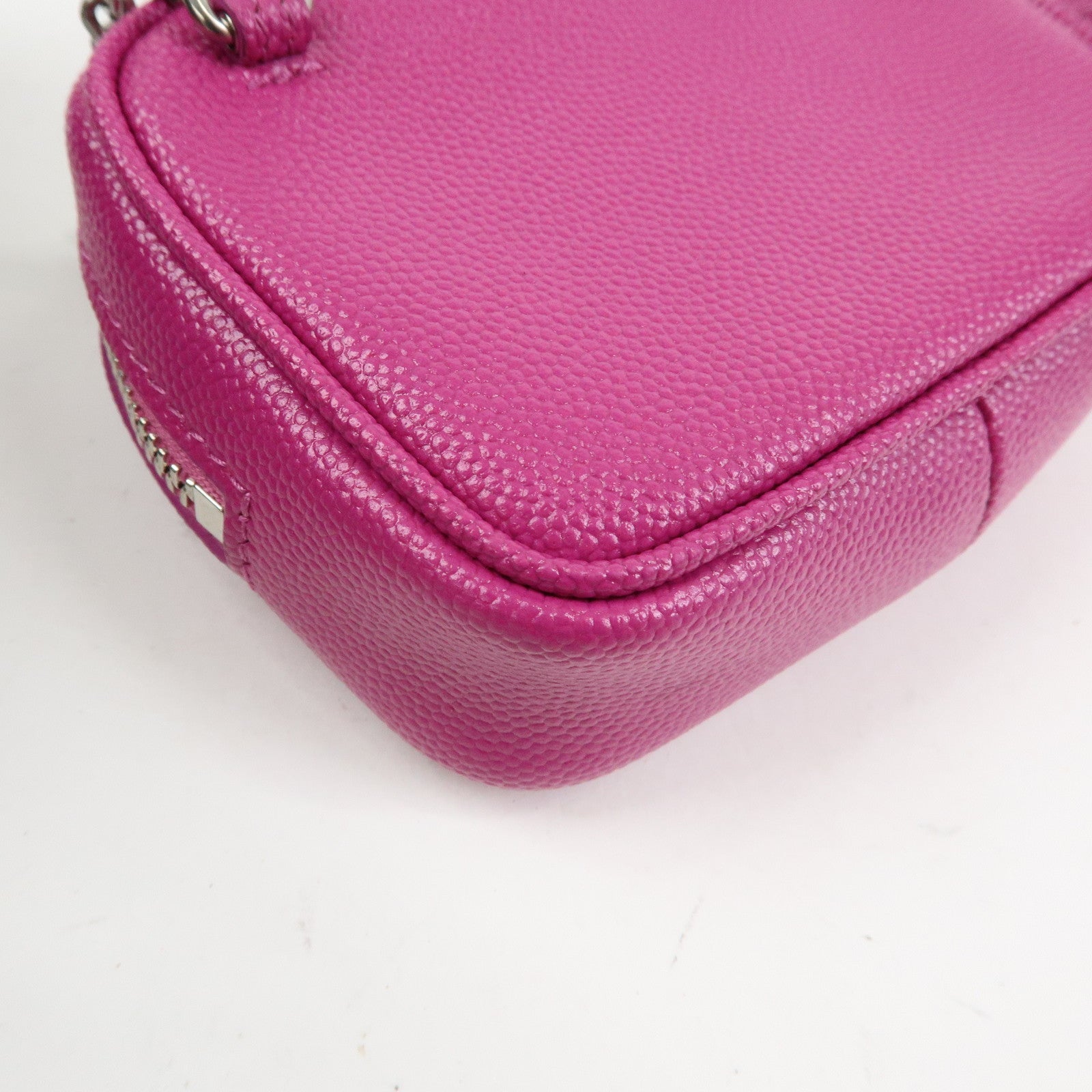 SAINT LAURENT PARIS Cassandra Leather Baby Lou Camera Bag 635088