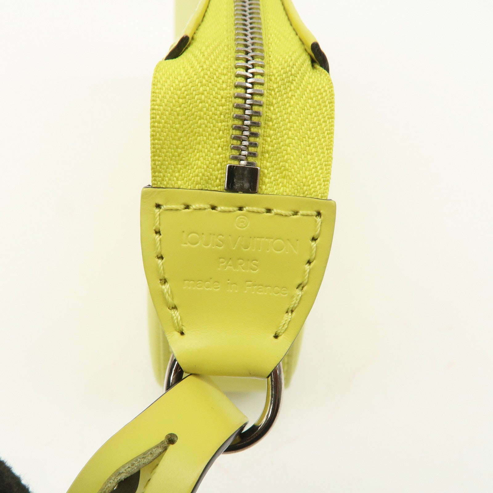 Louis Vuitton Epi Pochette Accessoires Pouch Pistache M40975