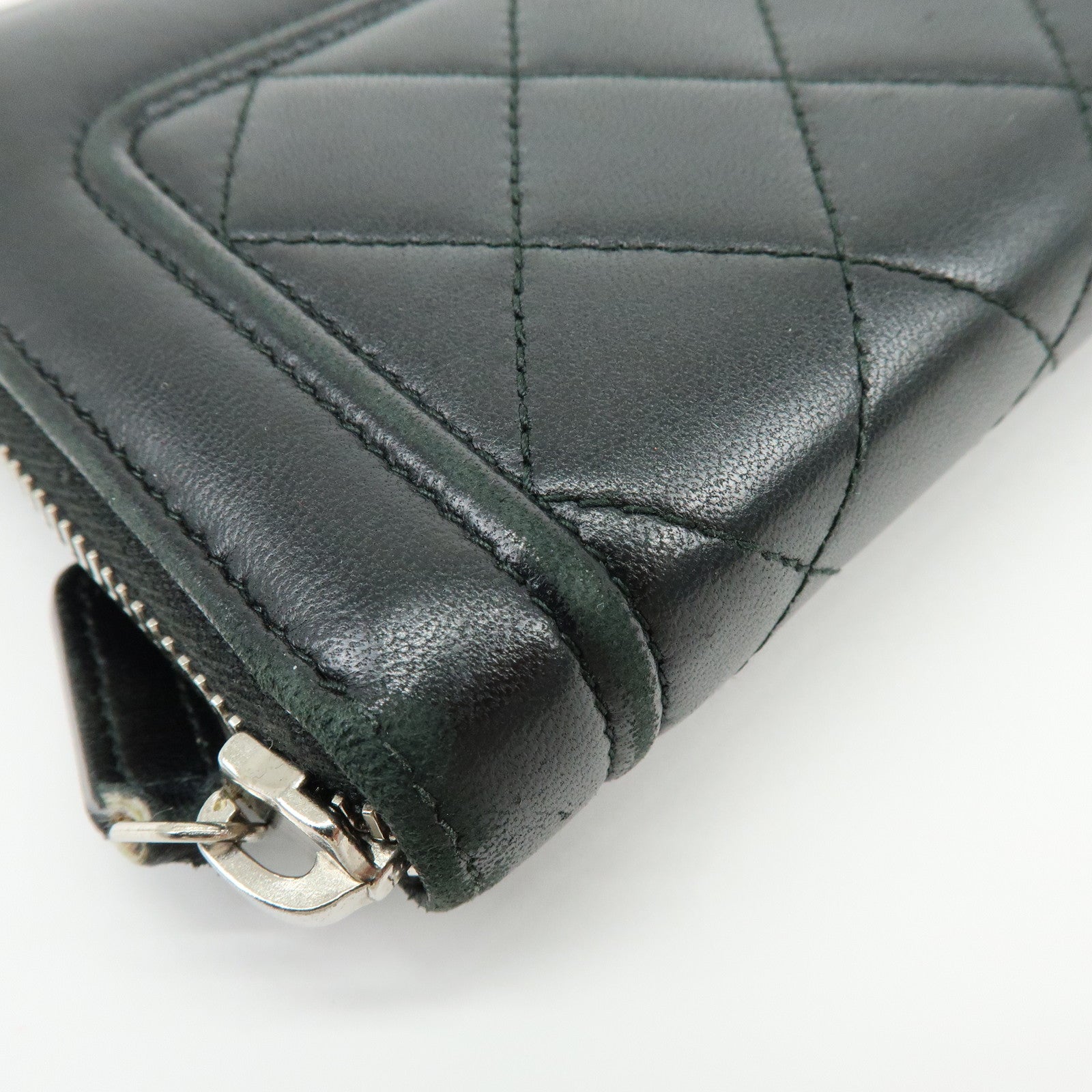 CHANEL COCO Mark Matelasse Lamb Skin Round Zippy Wallet Black
