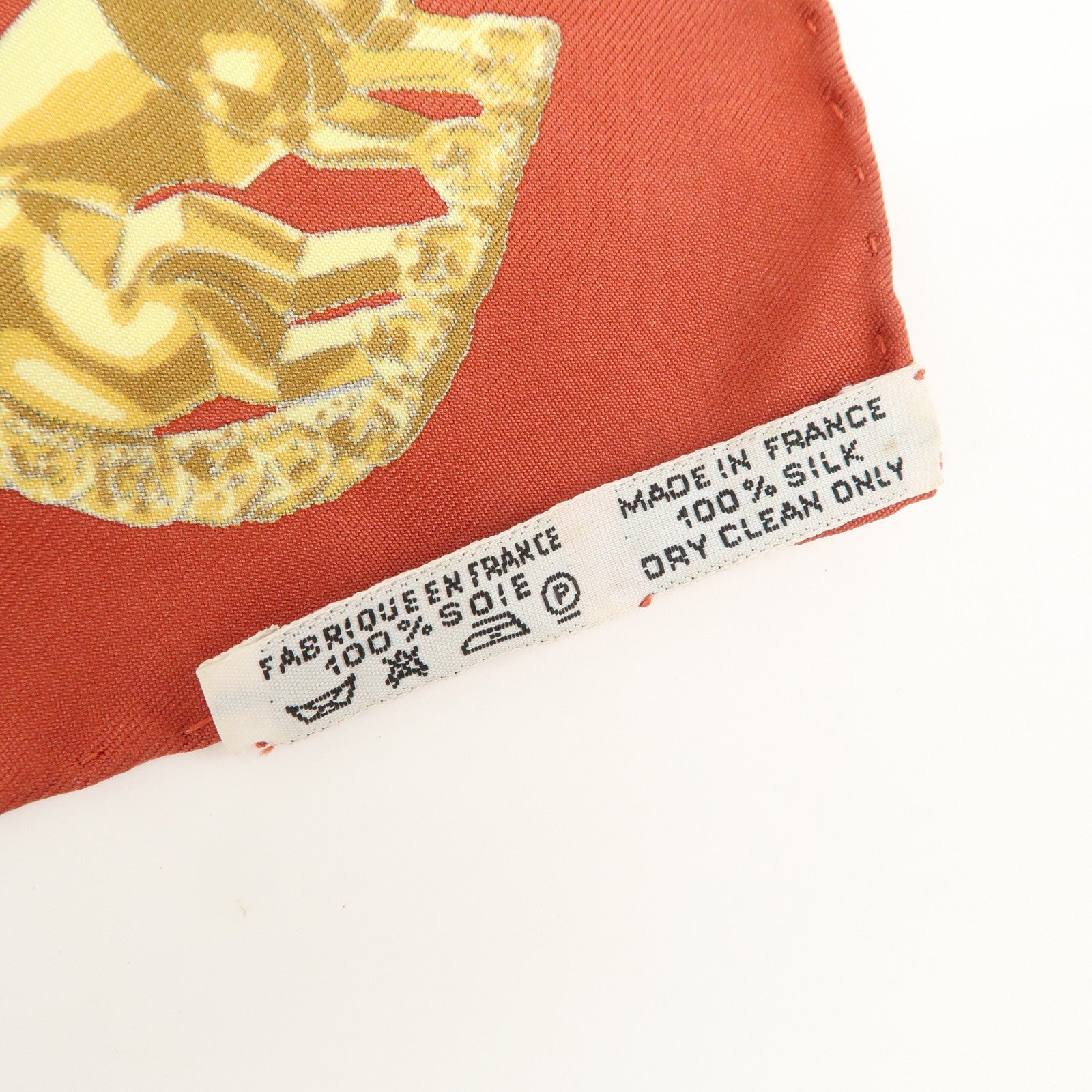 HERMES Carre 45 Silk 100% Scarf LES CAVALIERS D'OR Knight Motif Red