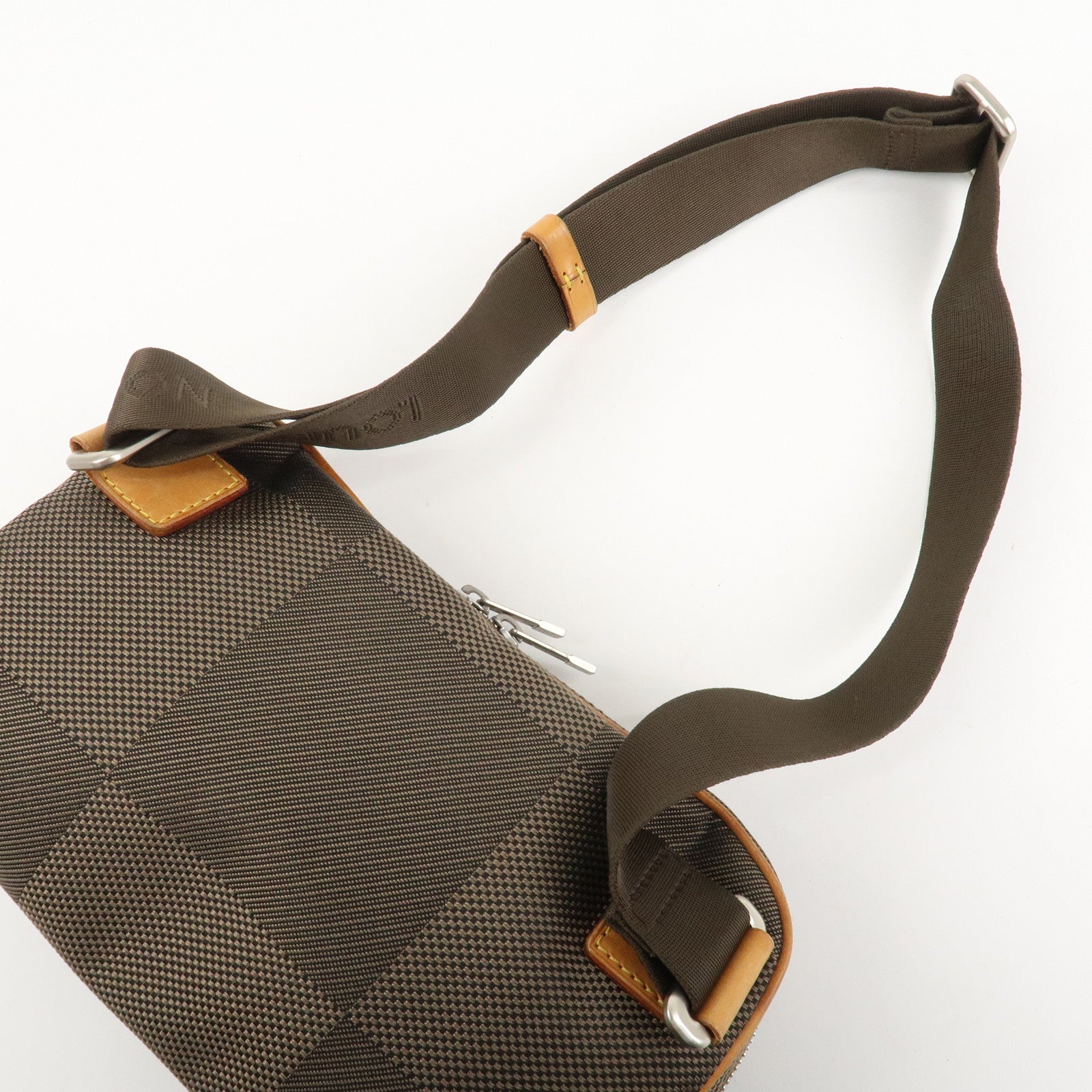 Louis Vuitton Damier Geant Acrobat Waist Crossbody Bag Terre M93619 Used