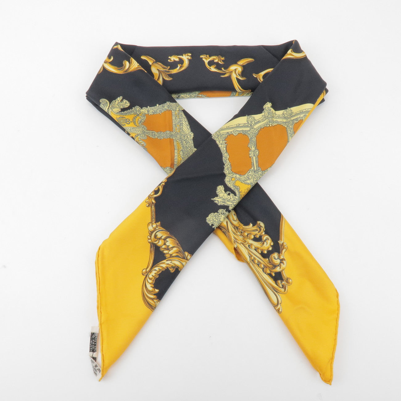 HERMES Carre 90 Silk 100% Scarf Carrosses d'Or Gold Black