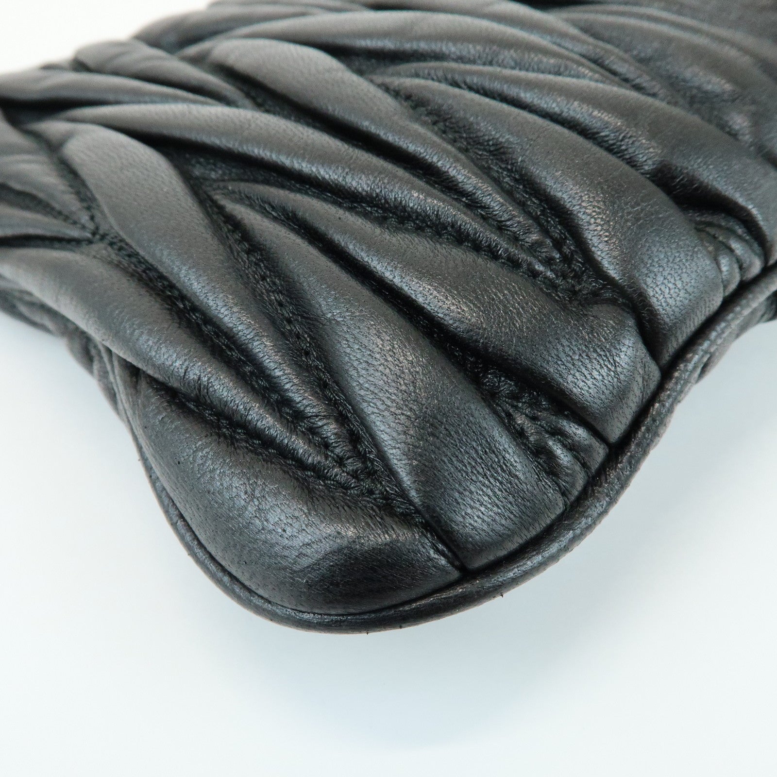 MIU MIU Matelasse Nappa Leather Shoulder Bag Black RM1892