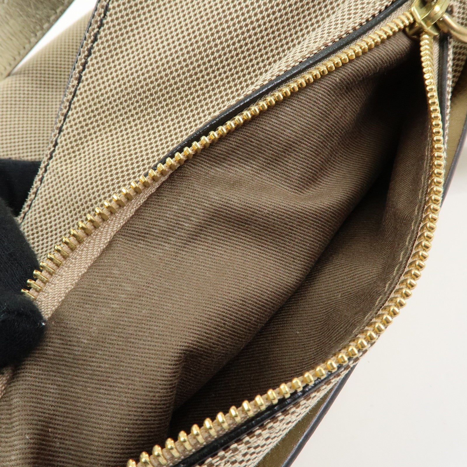 Chloe Harley Canvas Leather Shoulder Bag Crossbody Bag Beige Gold