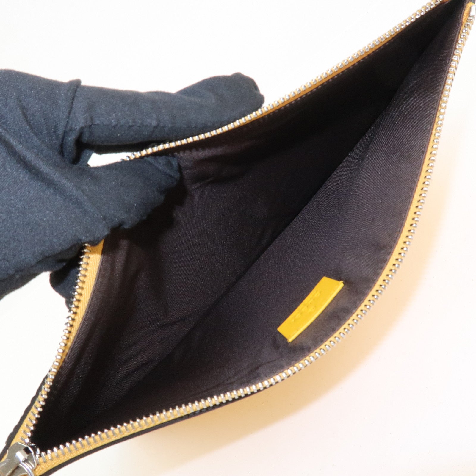 GUCCI GG Supreme Arabesque Leather Clutch Bag Beige Yellow 410810