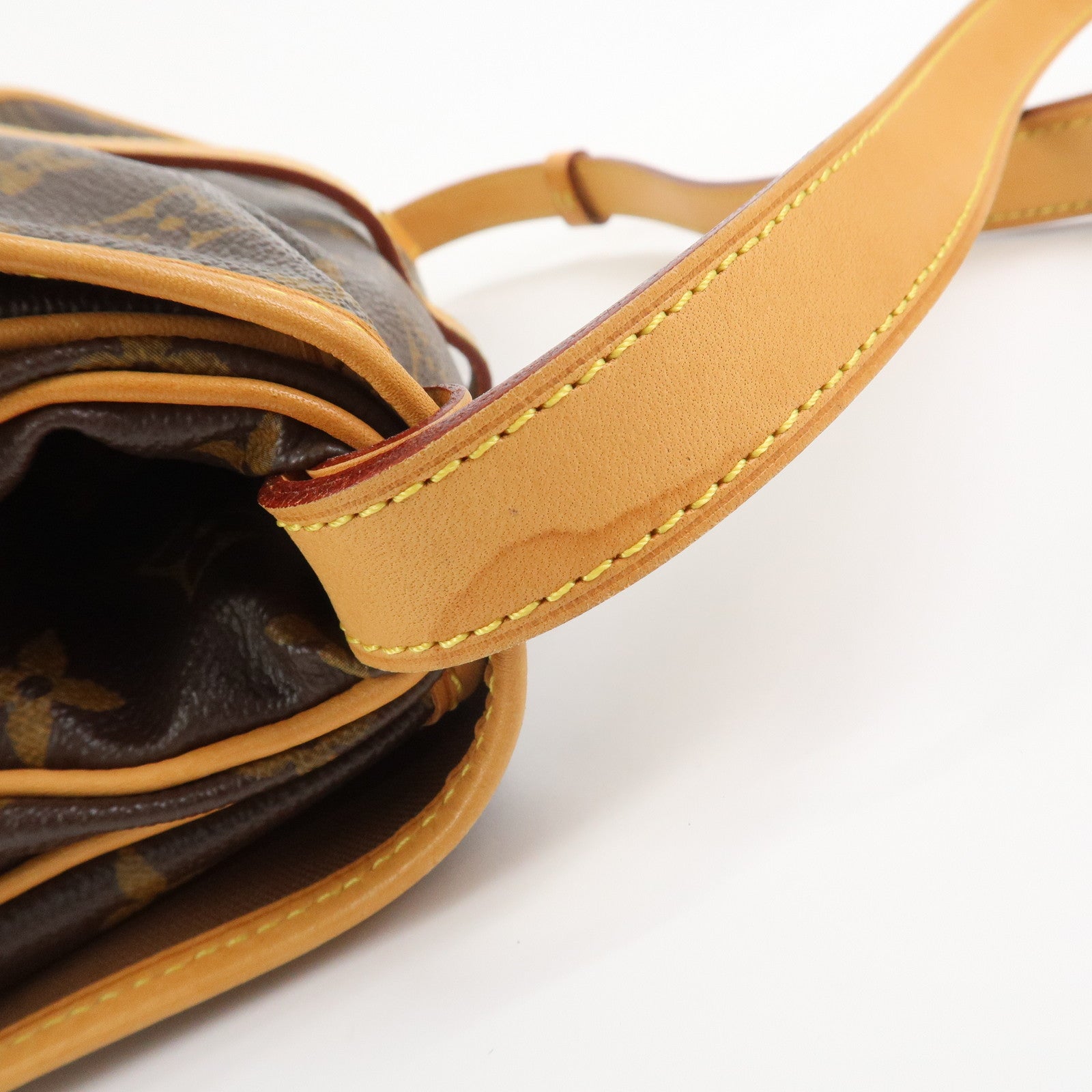 Louis Vuitton Monogram Saumur 30 Shoulder Bag Brown M42256