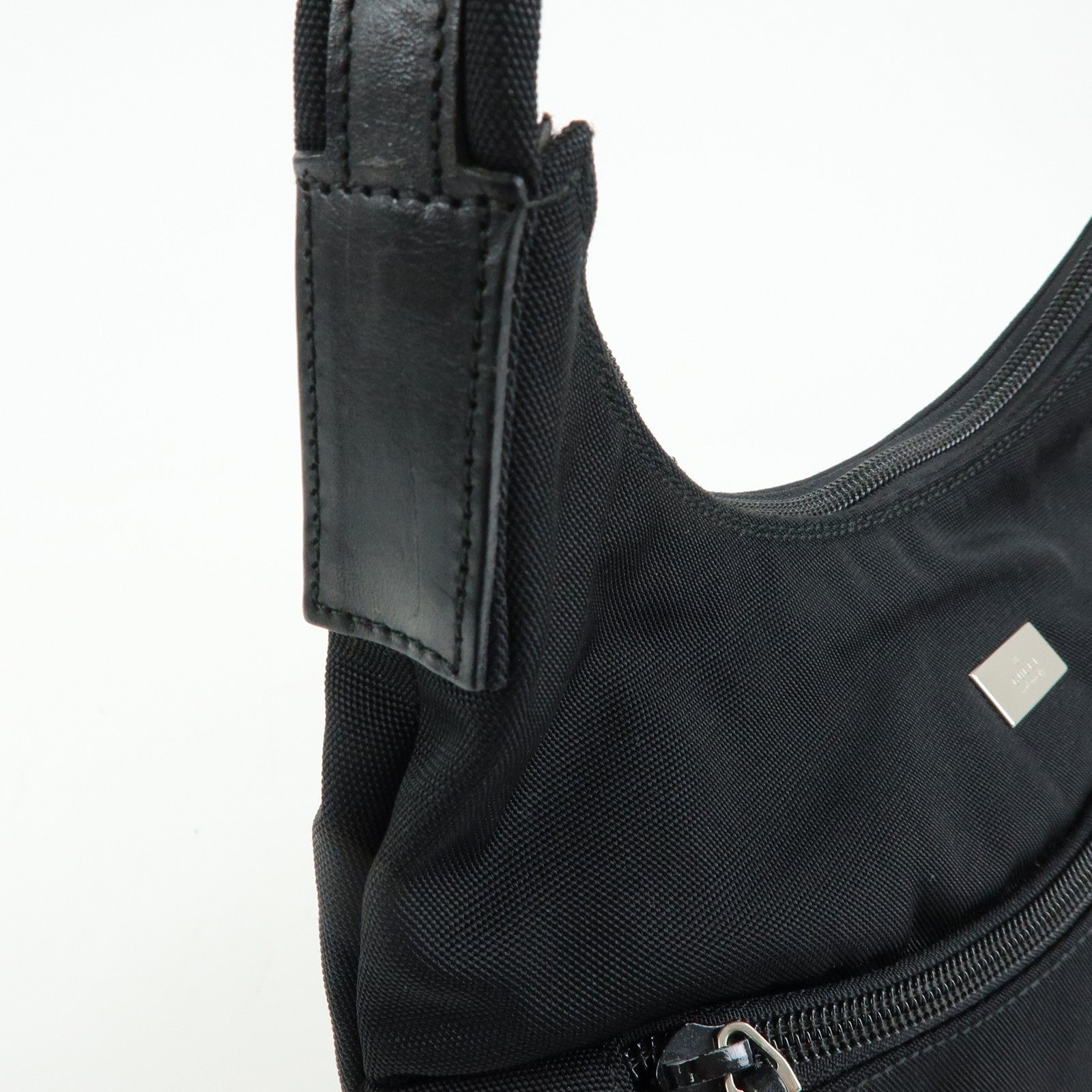GUCCI GG Nylon Leather Shoulder Bag Black 001・3386