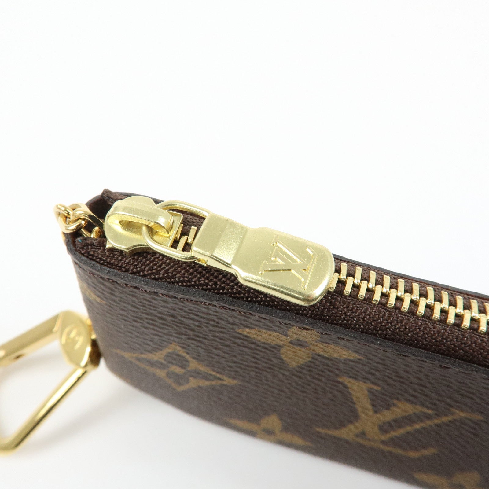 Louis Vuitton Monogram Pochette Cles Coin Case Key Case M62650