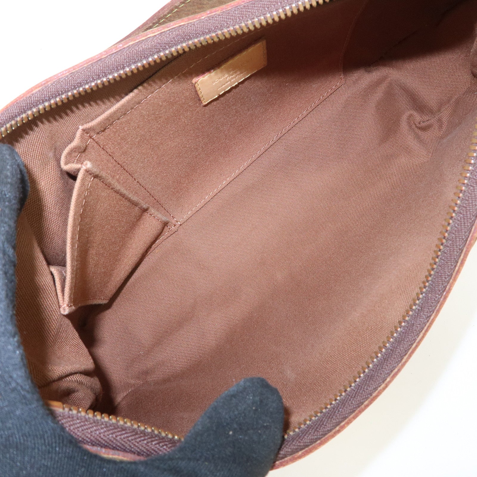 Louis Vuitton Monogram Thames PM Shoulder Bag Brown M56384