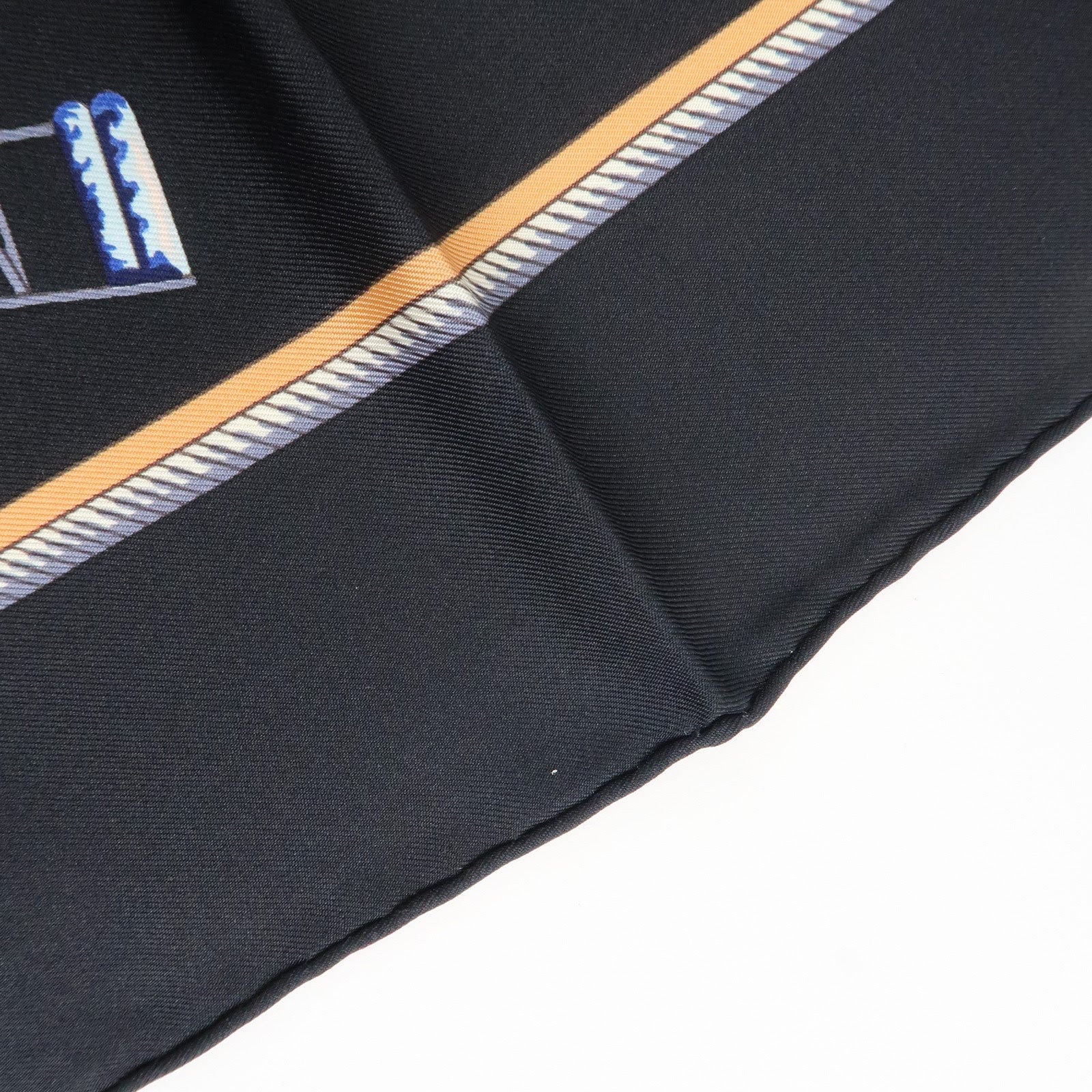 HERMES Carre 90 Silk 100% Scarf CAVALIERS FEULS Knight Print Navy Used