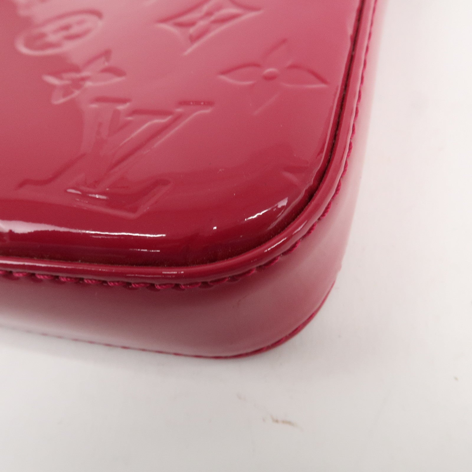 Louis Vuitton Monogram Vernis Pochette Accessoires Pouch M91574