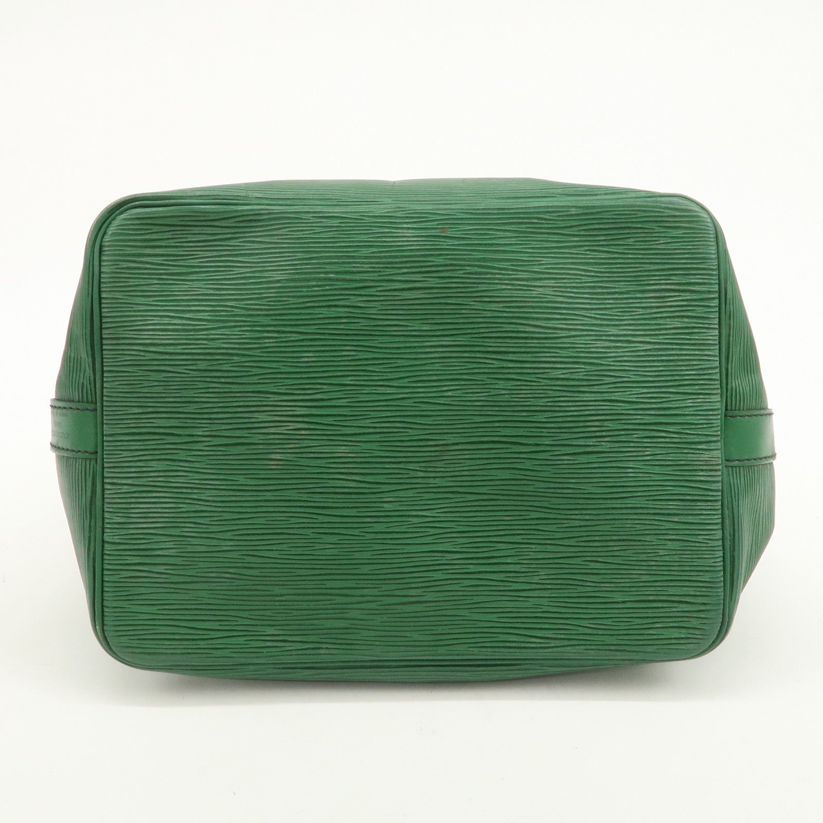 Louis Vuitton Epi Petit Noe Shoulder Bag Borneo Green M44104