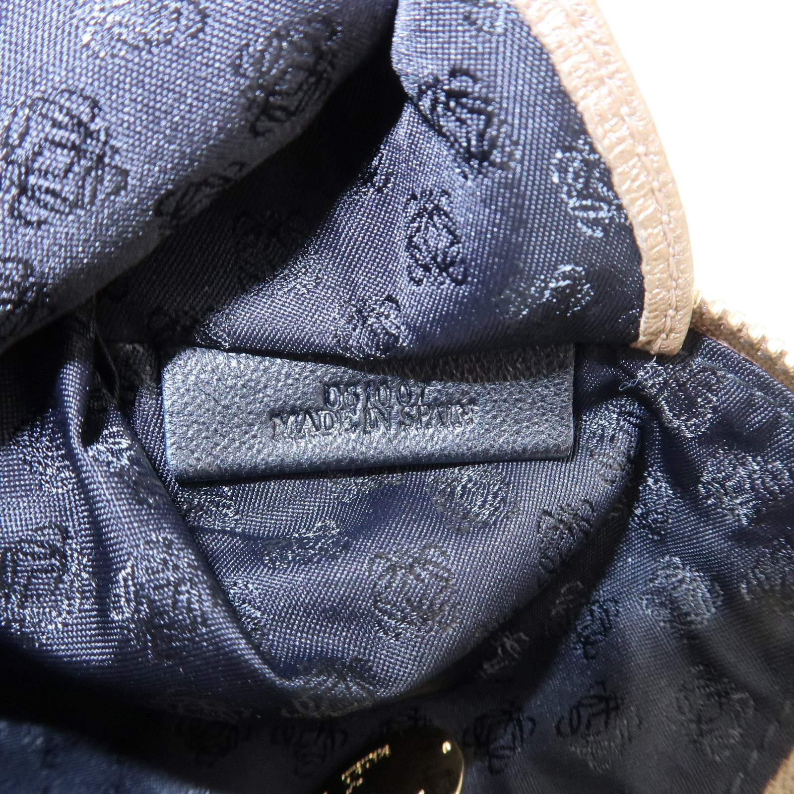 LOEWE Anagram Leather Tassel Pouch Cosmetic Pouch Gold