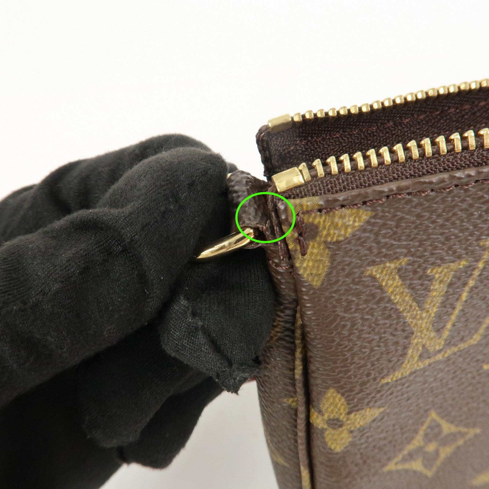 Louis Vuitton Monogram Pochette Accessoires Pouch Hand Bag M51980