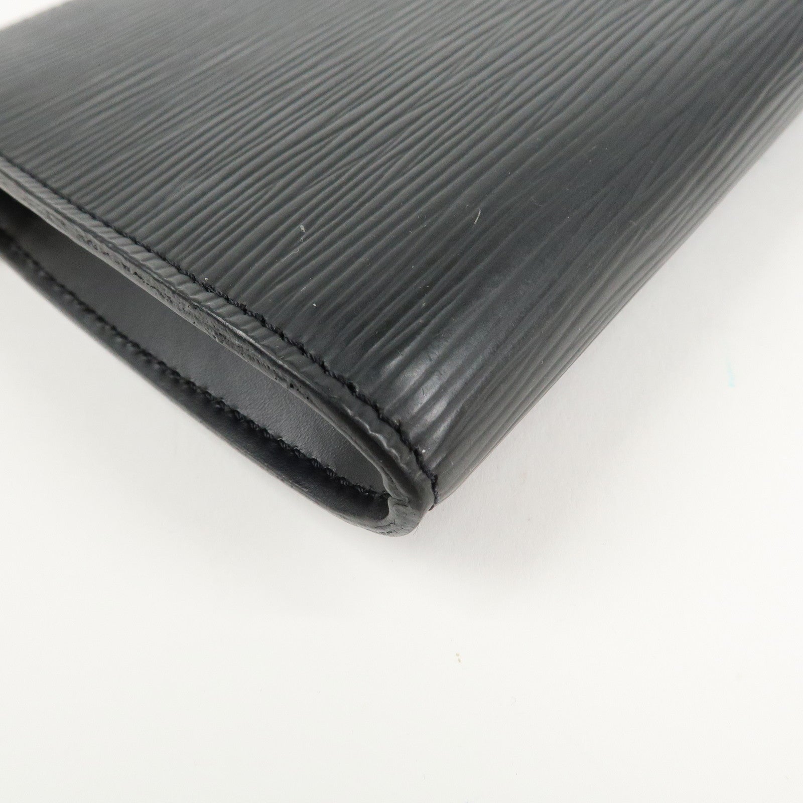 Louis Vuitton Epi Pochette Accessoires Hand Bag Noir M52942 Used