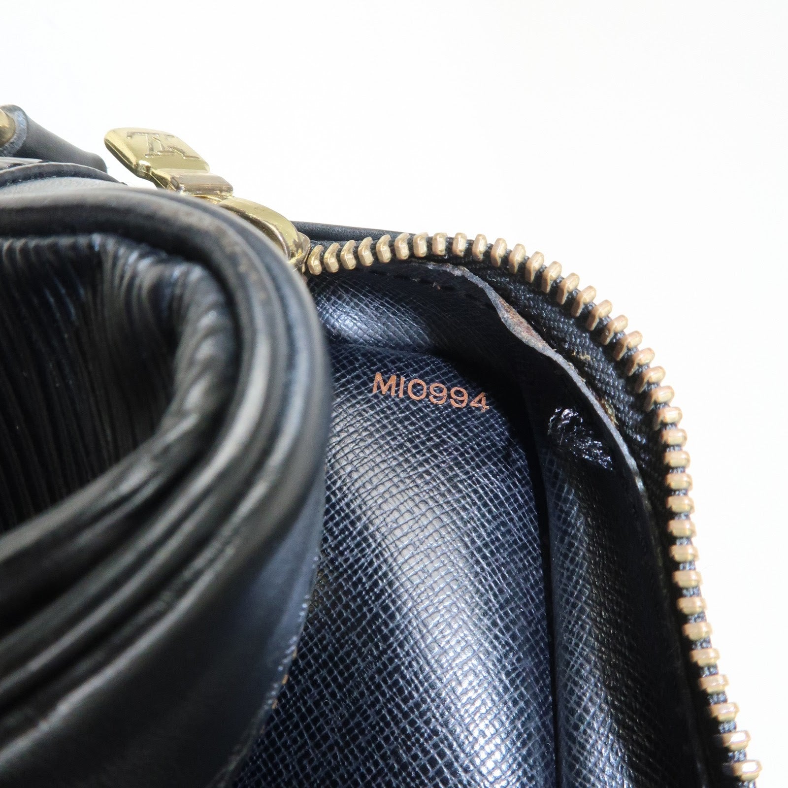 Louis Vuitton Epi Trocadero 27 Shoulder Bag Noir Black M52302