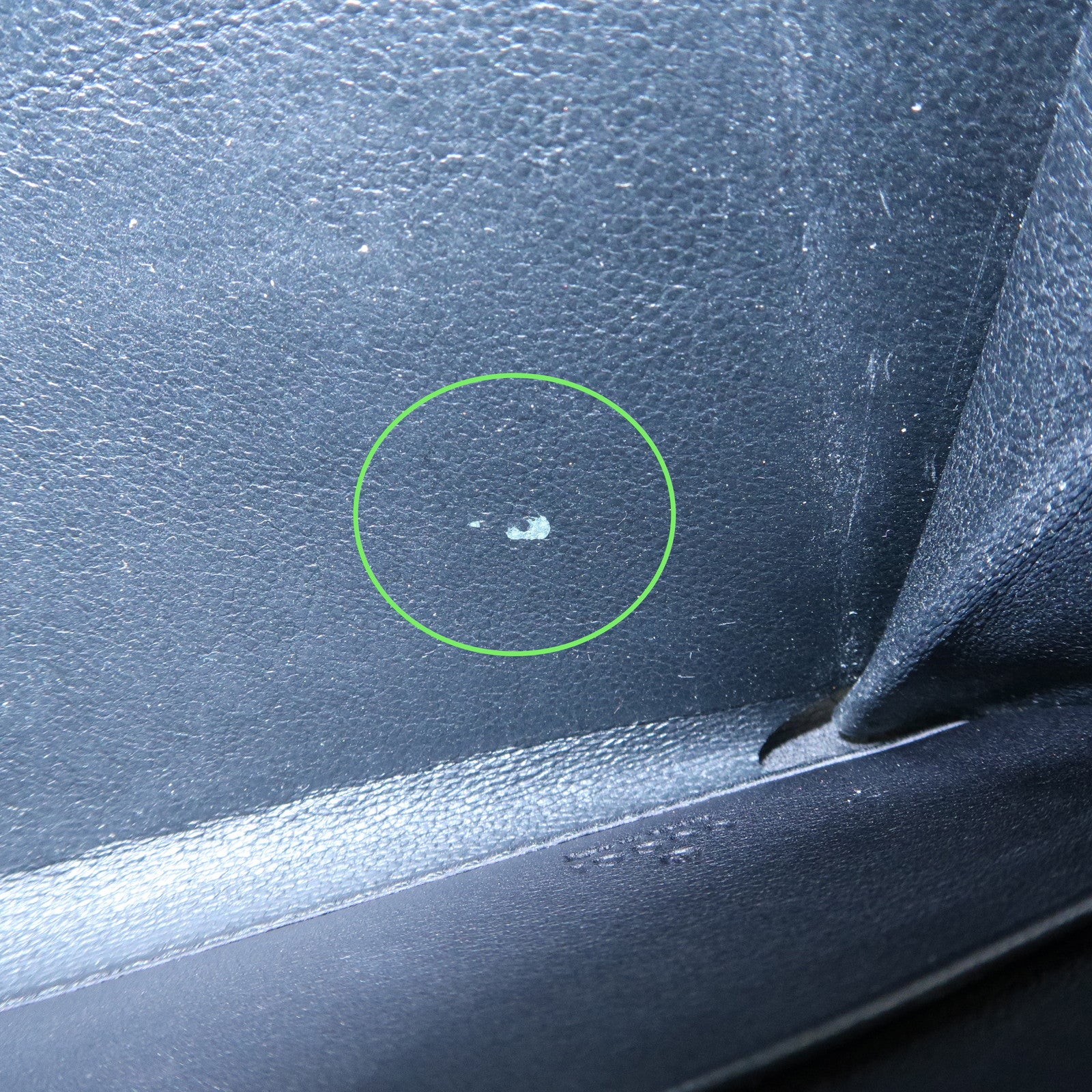 GUCCI Interlocking G Guccissima Leather Zippy Long Wallet 233025