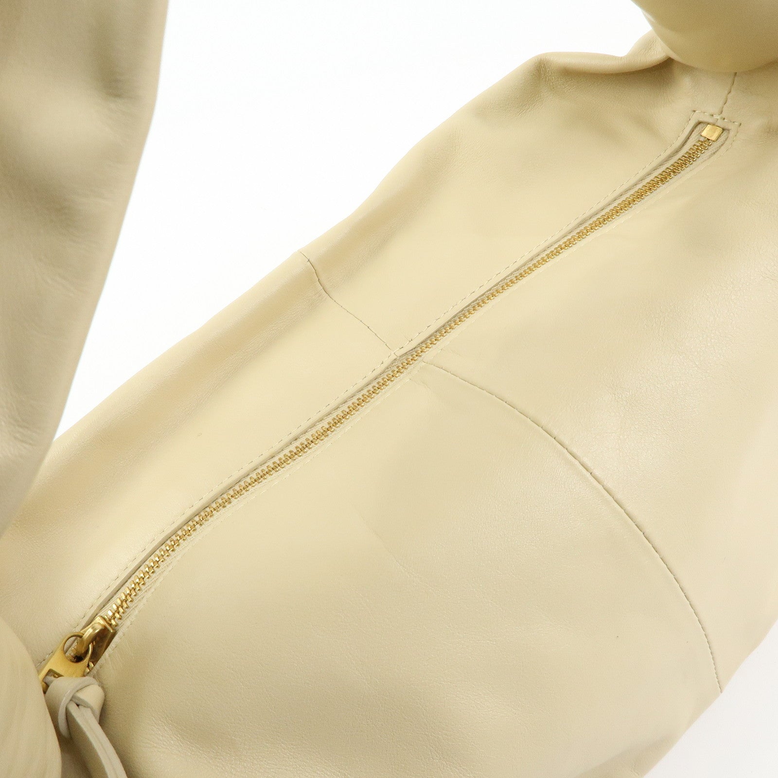 BOTTEGA VENETA Double Knot Lamb Skin Hand Bag Beige 629635
