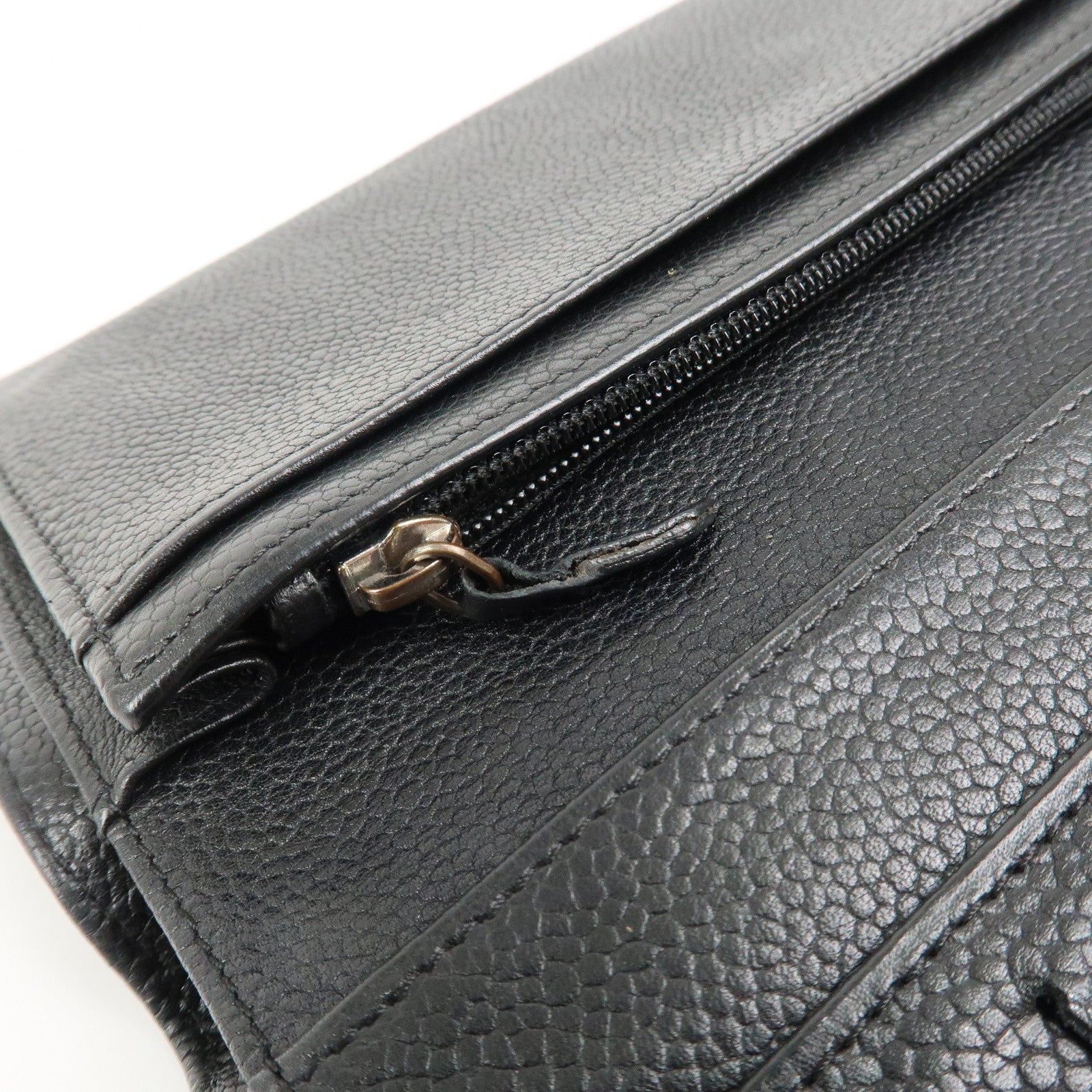CHANEL COCO Mark Caviarskin Bi-fold Long Wallet Black A48651
