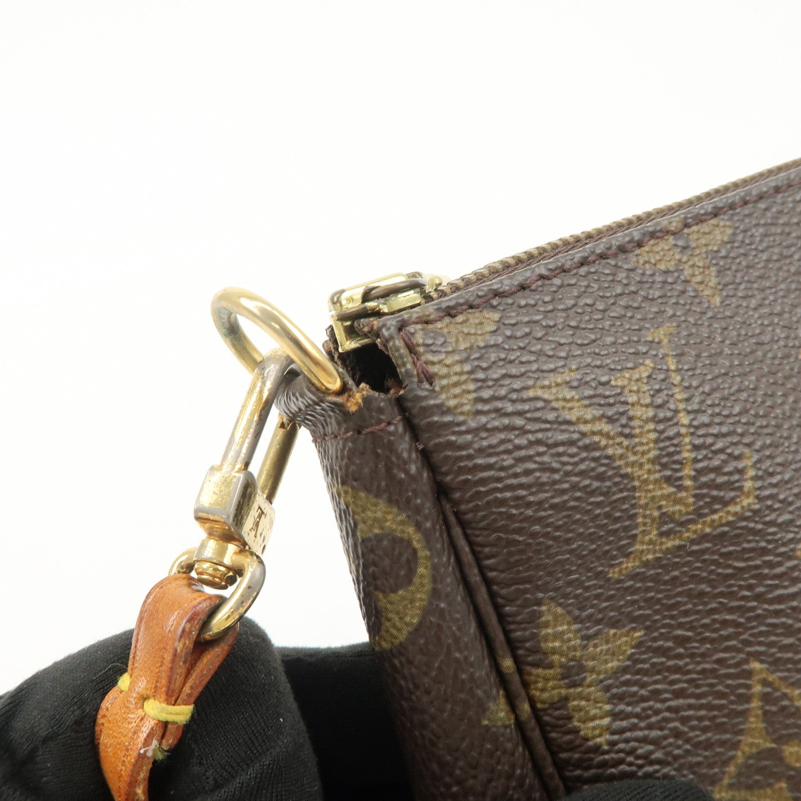 Louis Vuitton Monogram Pochette Accessoires Hand Bag Brown M51980 Used