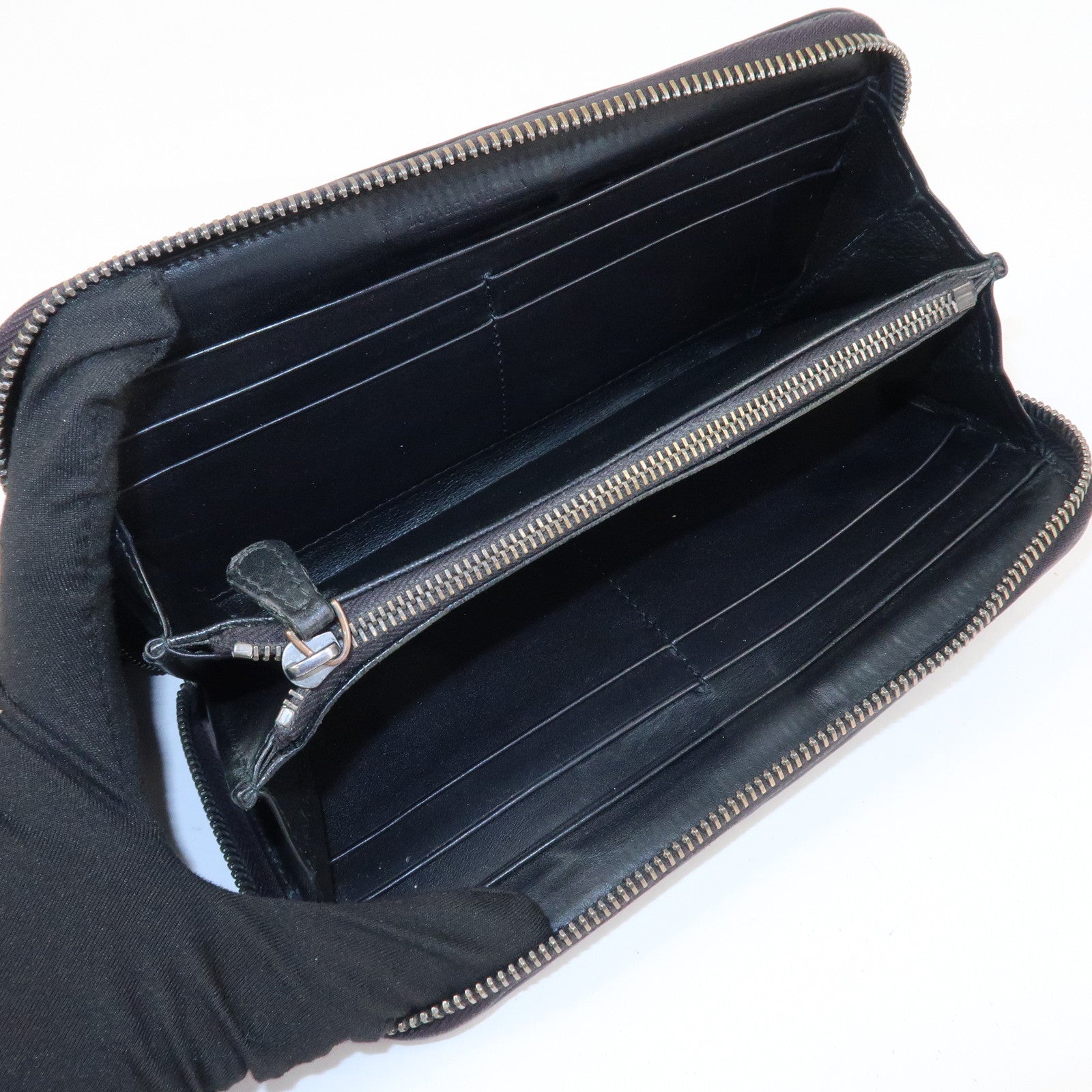 BOTTEGA VENETA Intrecciato Leather Round Zippy Wallet Black 114076 Used