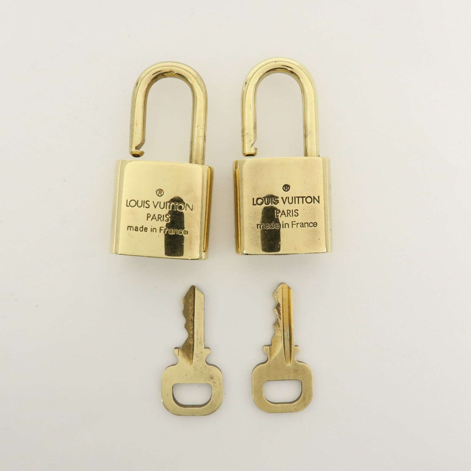 Louis Vuitton Set of 10 Lock & Key Cadena Key Lock Used
