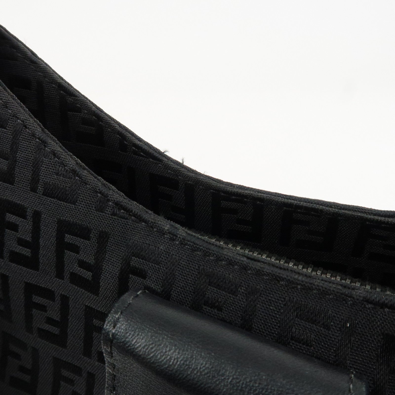 FENDI Zucchino Leather Canvas Shoulder Bag Black Used