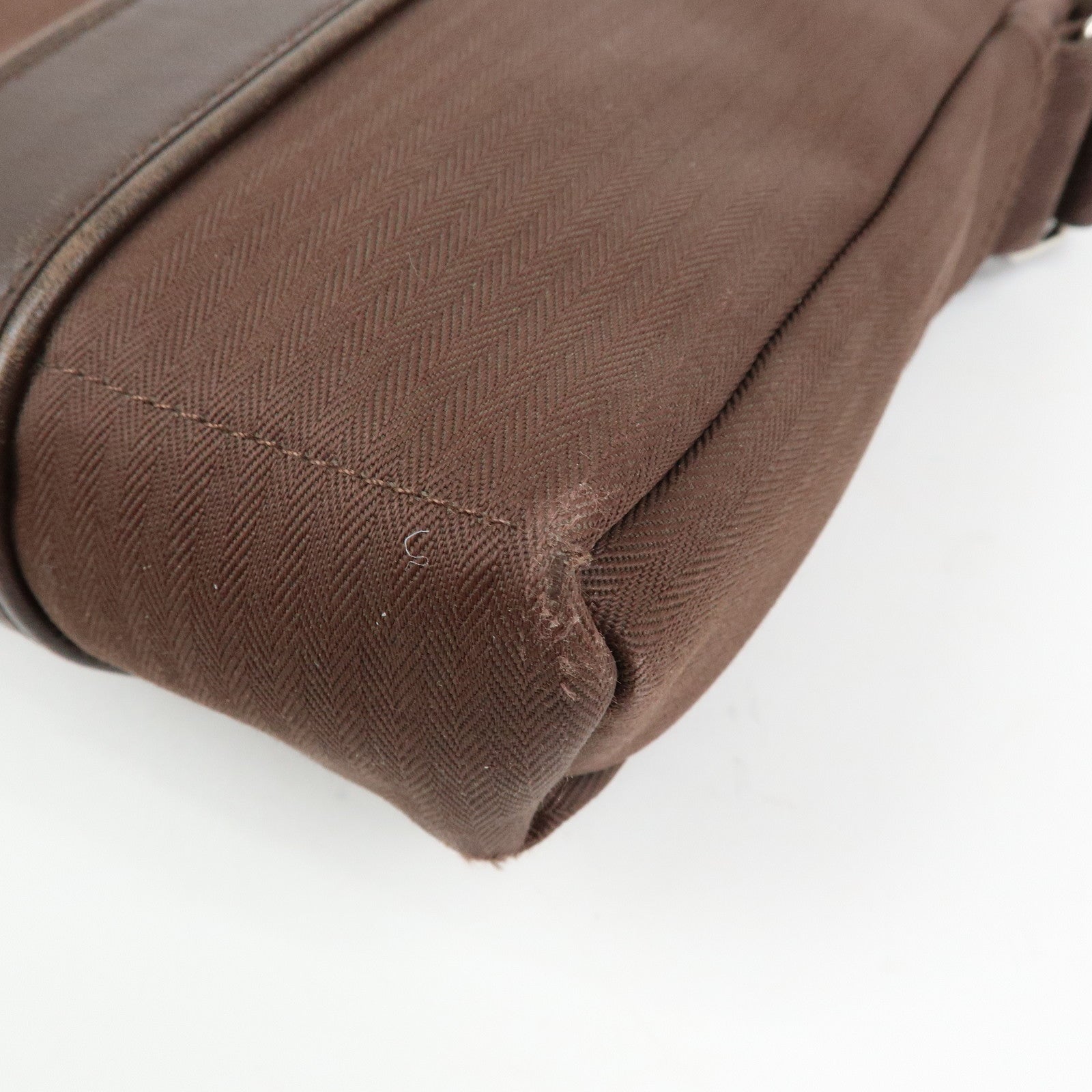 HERMES Toile Chevron Pochette Bandouliere PM Shoulder Bag Brown