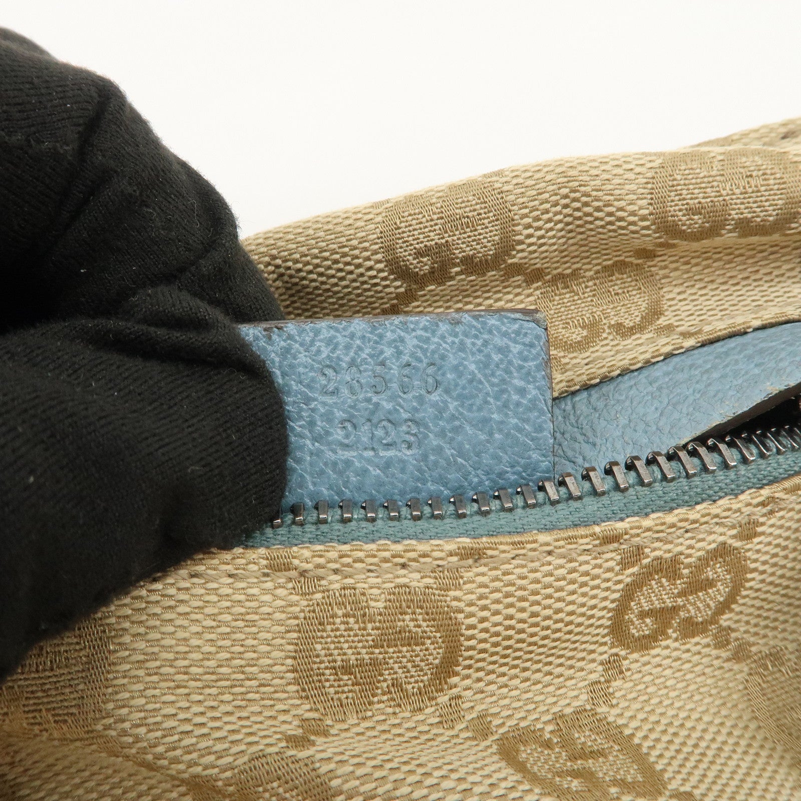 GUCCI GG Canvas Leather Waist Bag Crossbody Bag Light Blue 28566