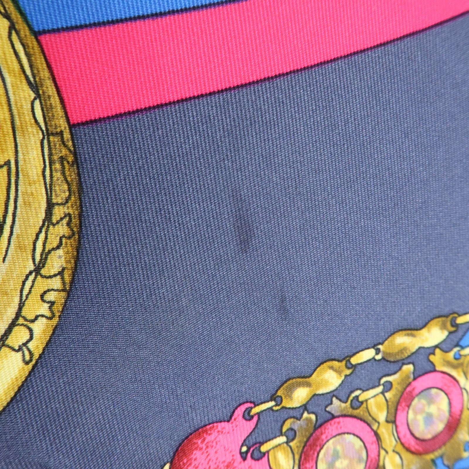 HERMES Carre90 Silk100% Parmi les Fleurs Je Compte les Heures Scarf