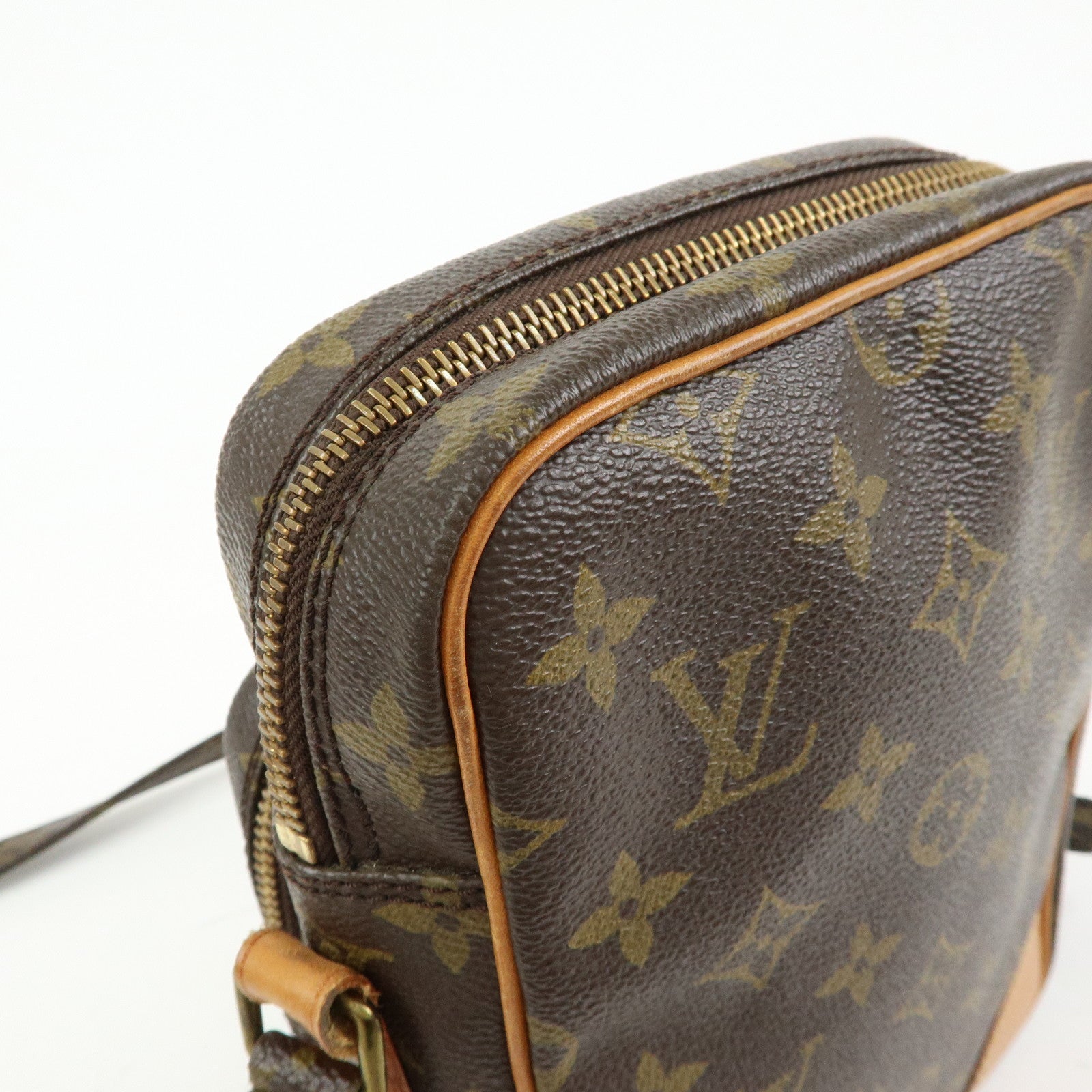 Louis Vuitton Monogram Amazone Shoulder Bag Crossbody Bag M45236