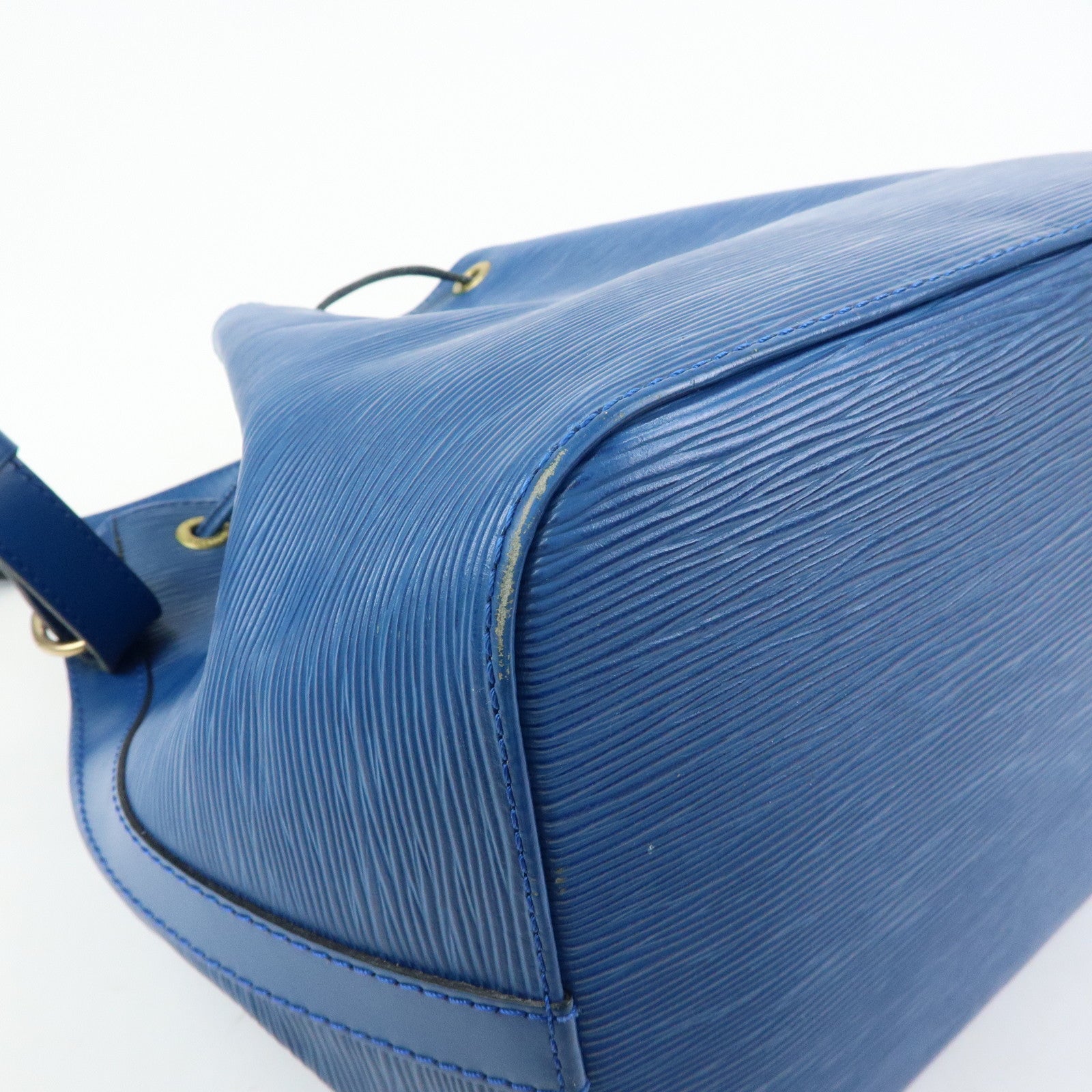 Louis Vuitton Epi Leather Petit Noe Shoulder Bag Toledo Blue M44105