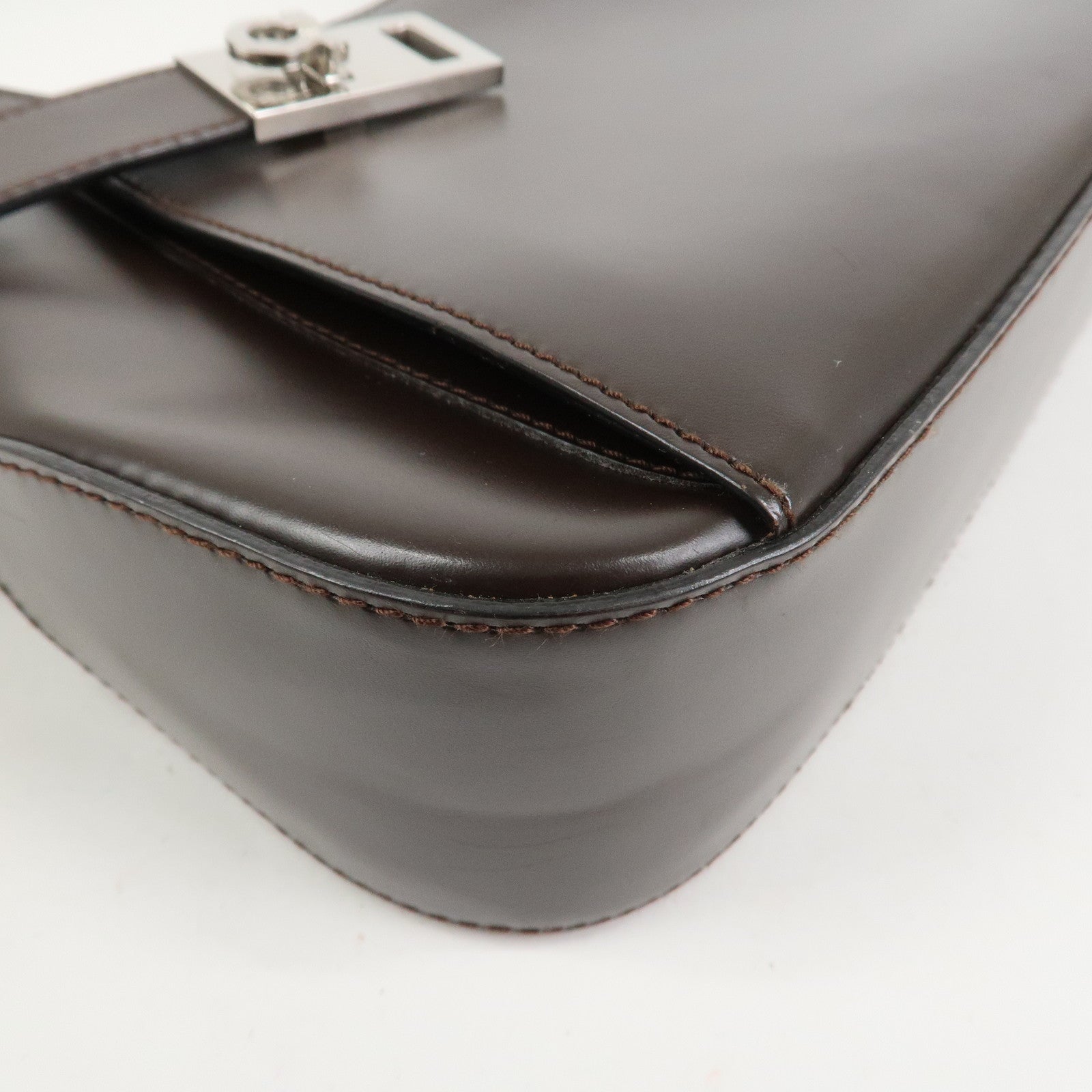 Ferragamo Gancini Leather Shoulder Bag Dark Brown AQ-21 0170