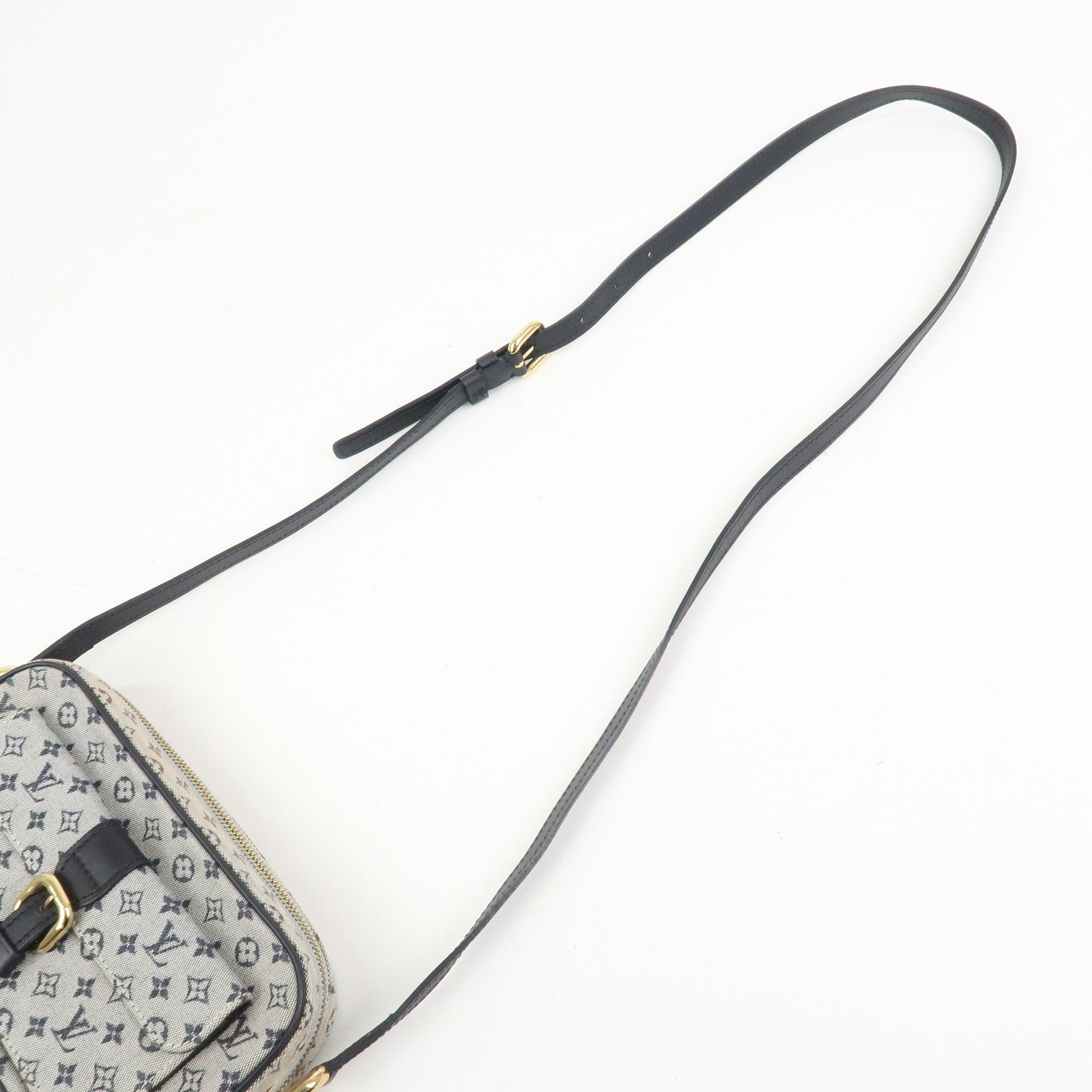 Louis Vuitton Monogram Mini Juliet MM Crossbody Bag Blue M92217