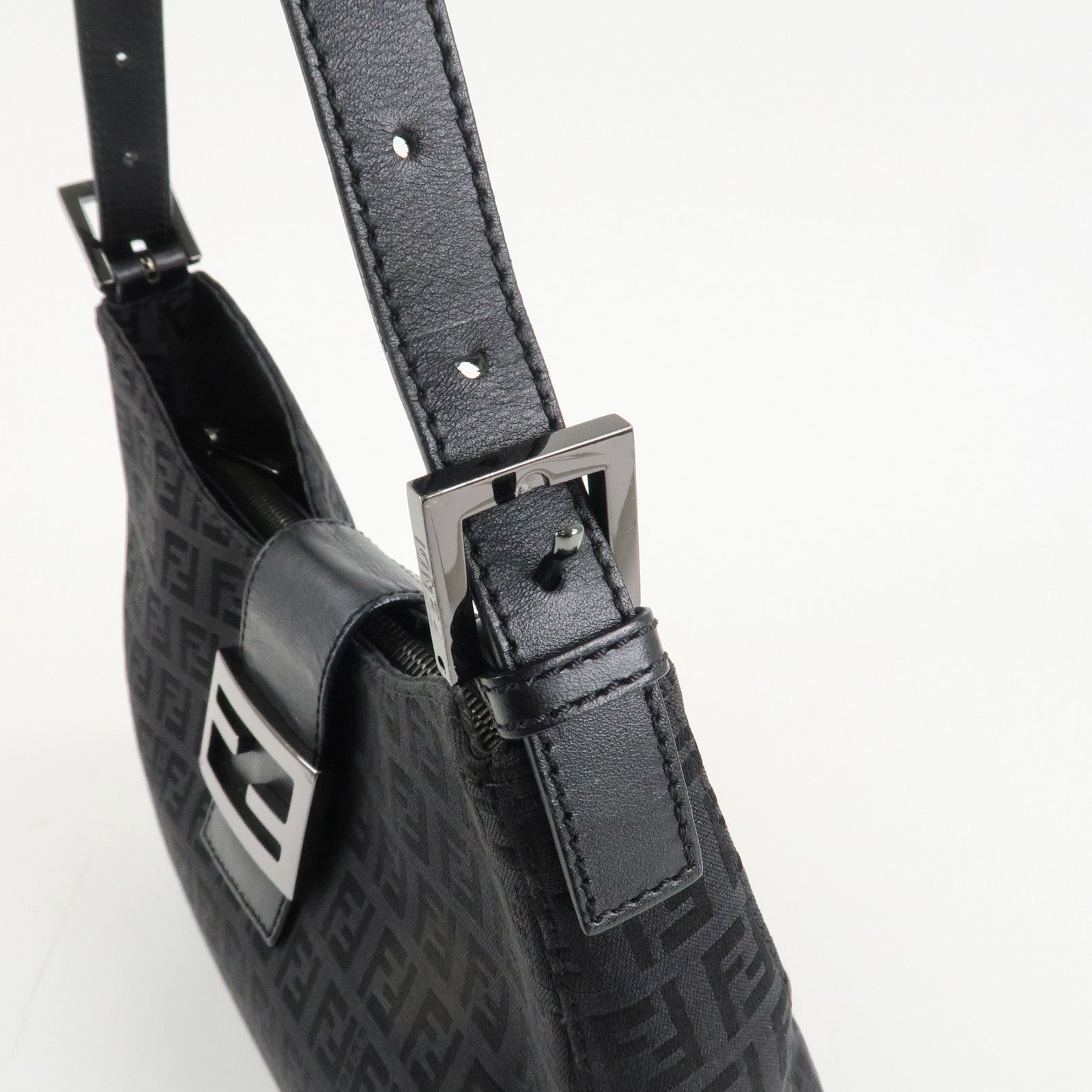 FENDI Zucchino Leather Canvas Shoulder Bag Black Used