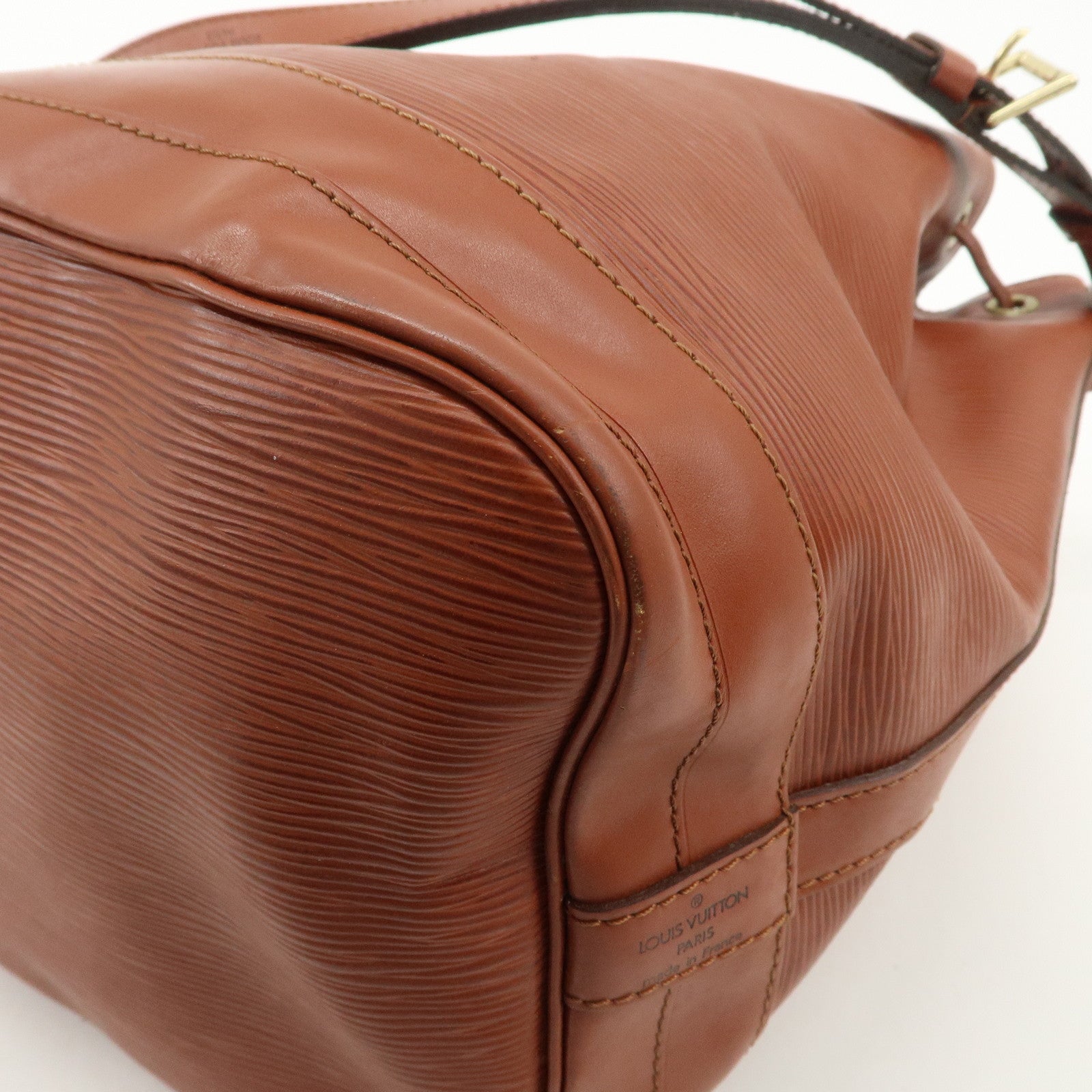 Louis Vuitton Epi Leather Noe Shoulder Bag Kenya Brown M44003