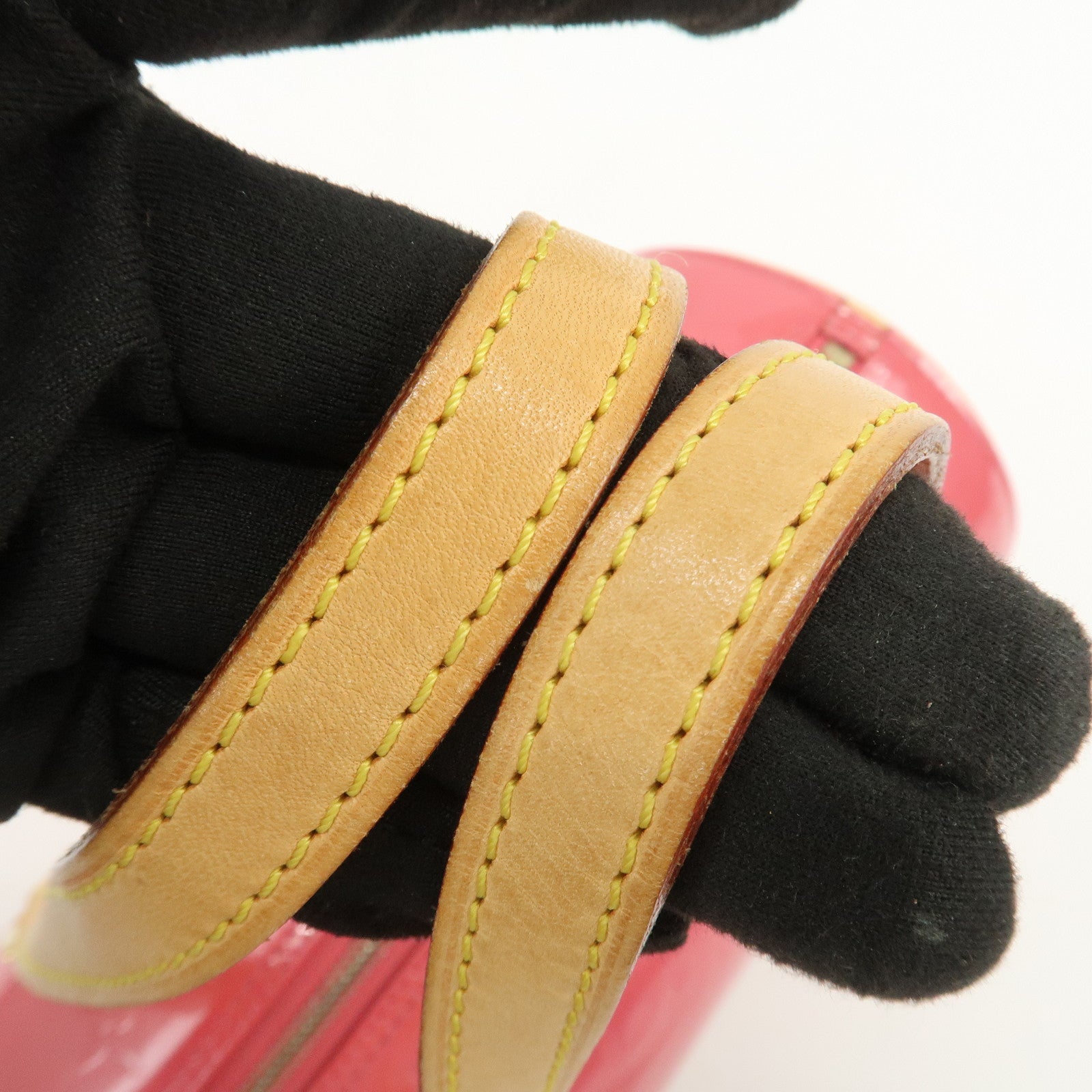 Louis Vuitton Monogram Vernis Bedford Hand Bag Framboise M9133F