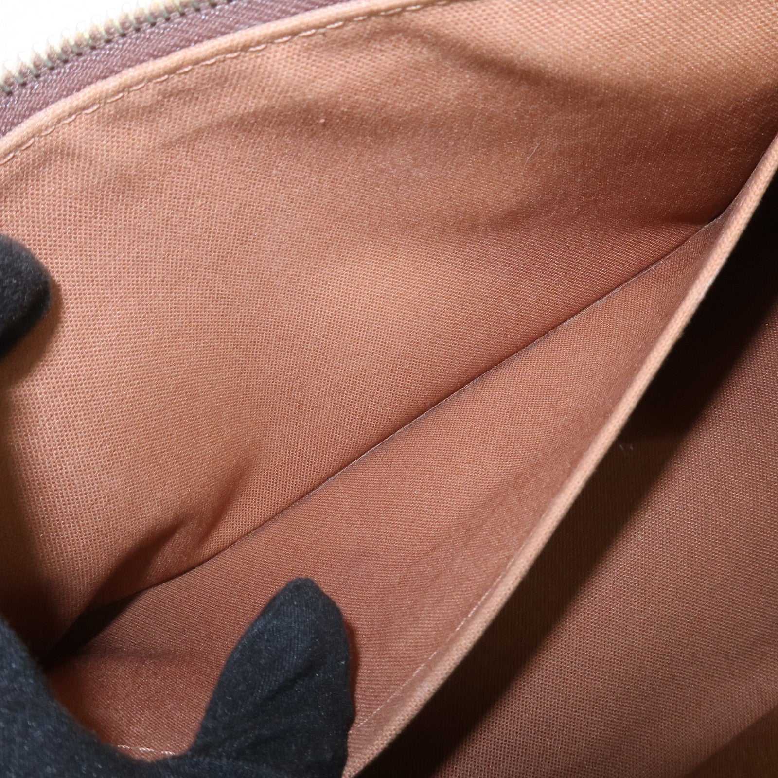 Louis Vuitton Monogram Popincourt Hand Bag Brown M40009