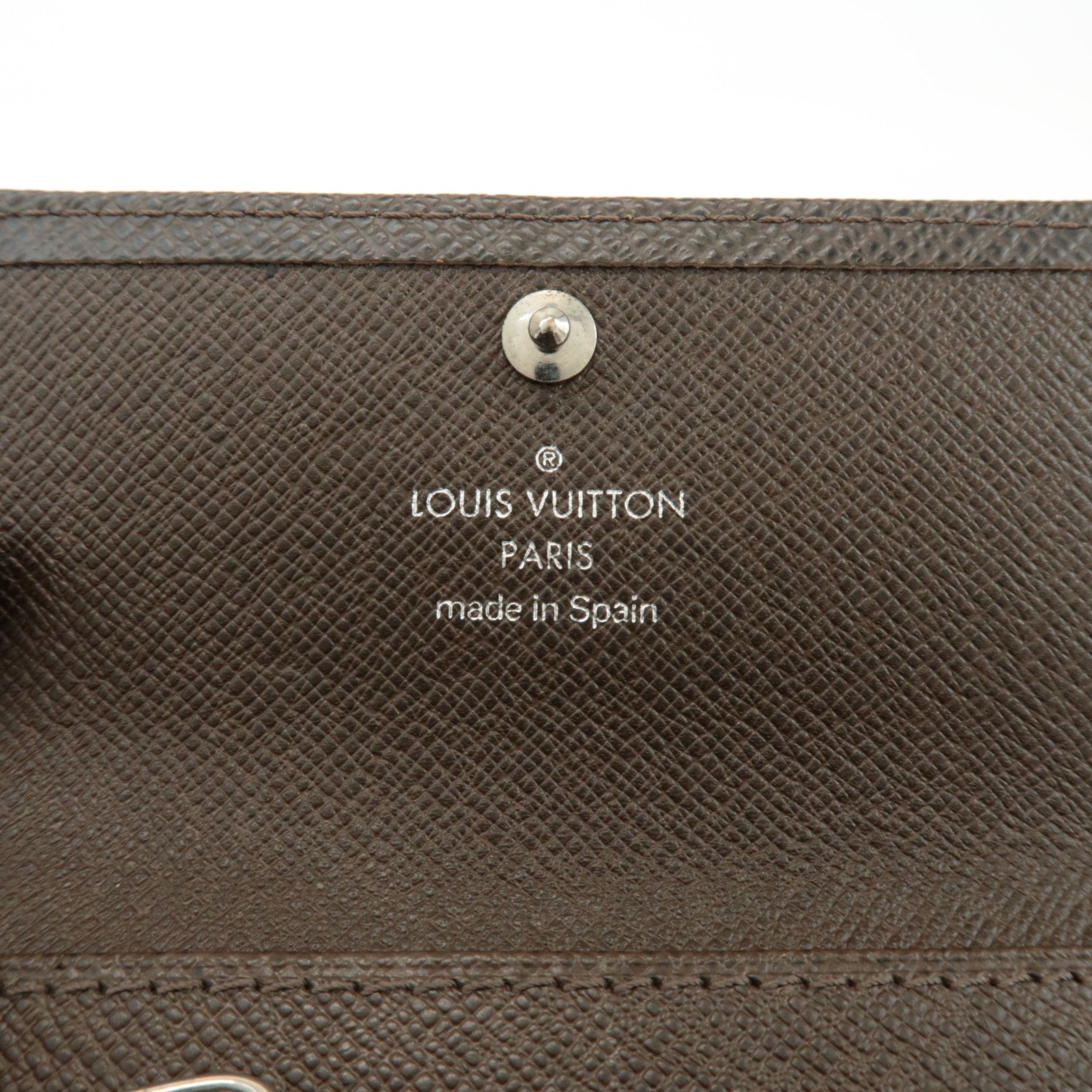 Louis Vuitton Taiga Leather Multicles 6 Key Case Gris M30538