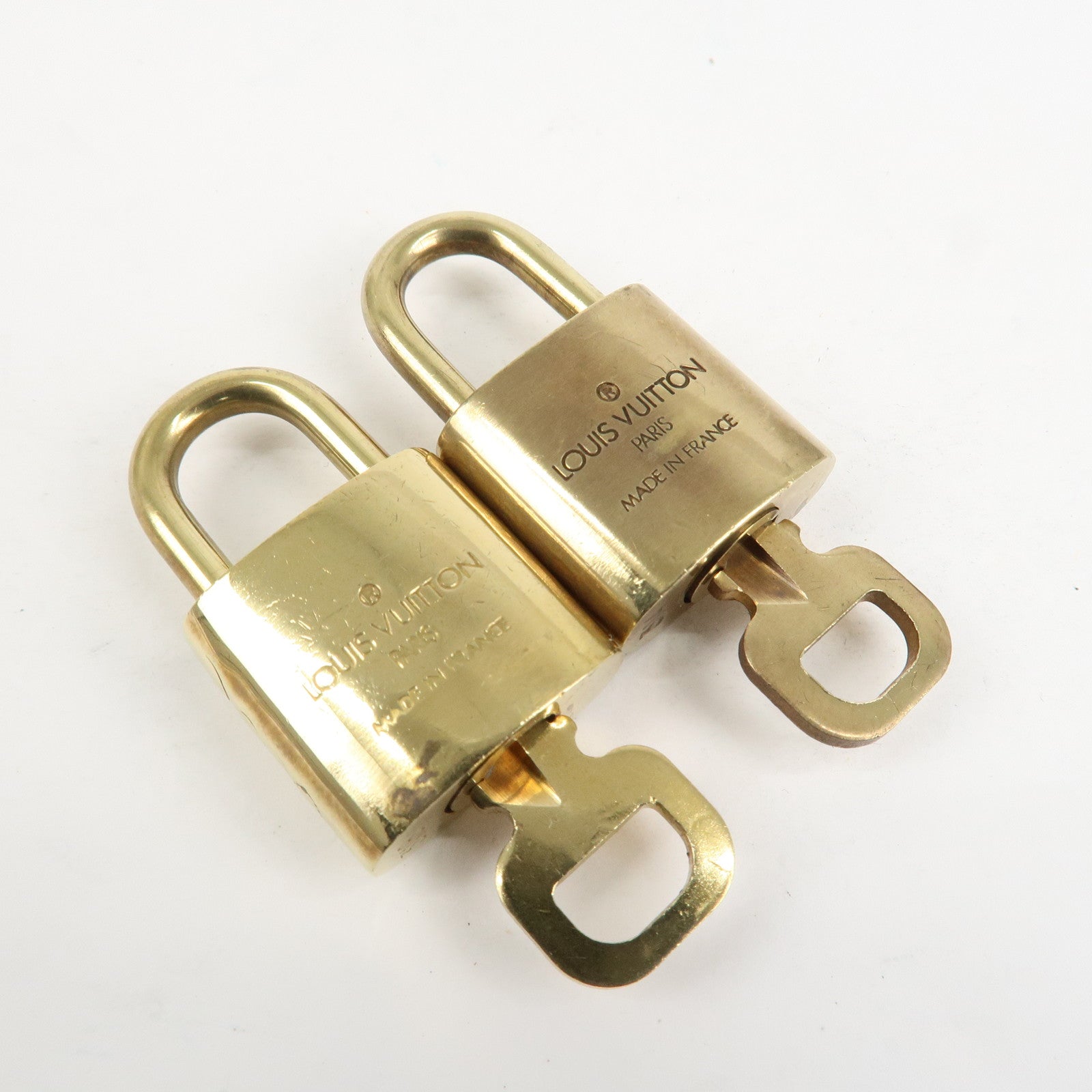 Louis Vuitton Set of 10 Lock & Key Cadena Key Lock Metal Gold Used