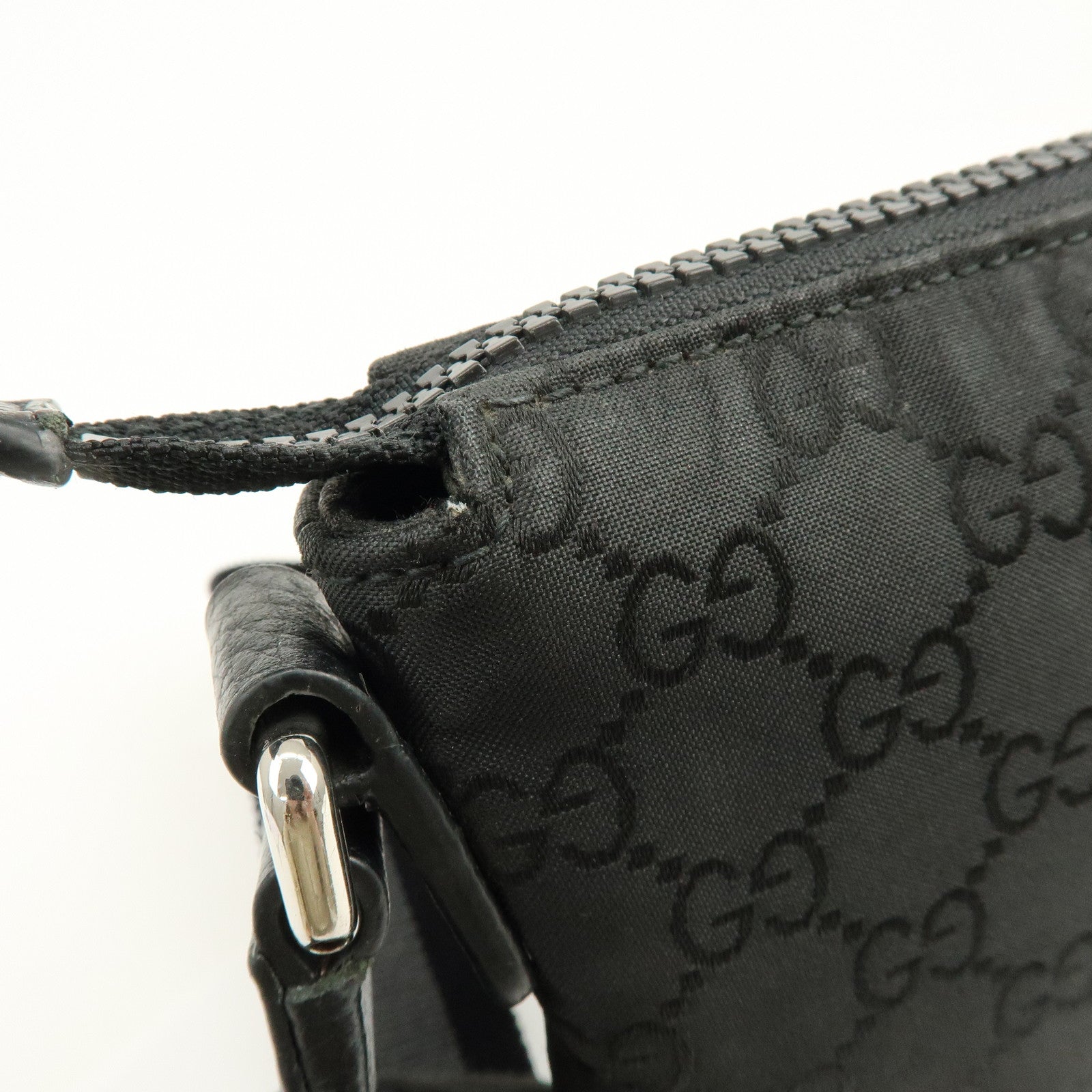 GUCCI GG Nylon Leather Shoulder Bag Crossbody Bag Black 449183