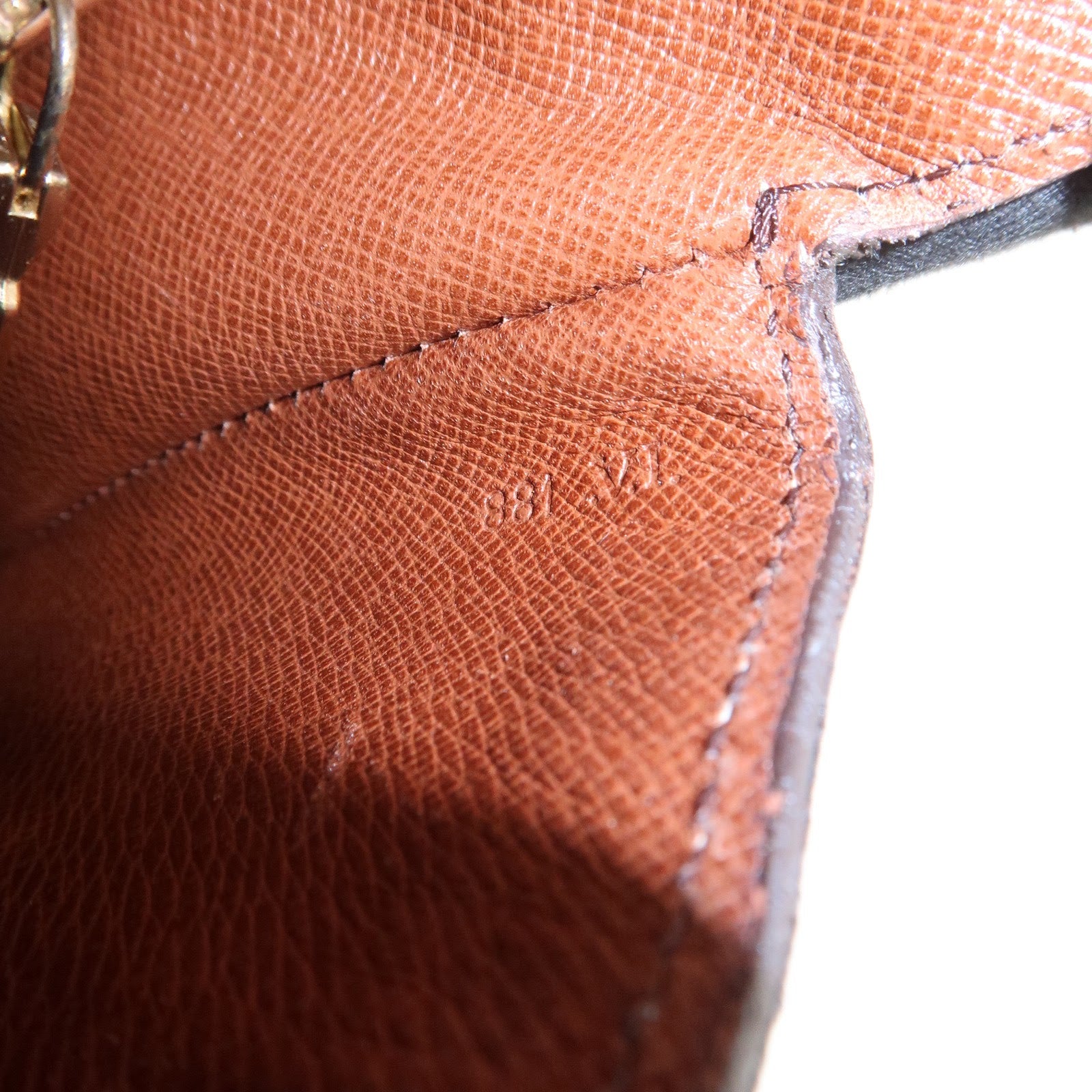 Louis Vuitton Monogram Saint Cloud MM Shoulder Bag Brown M51243