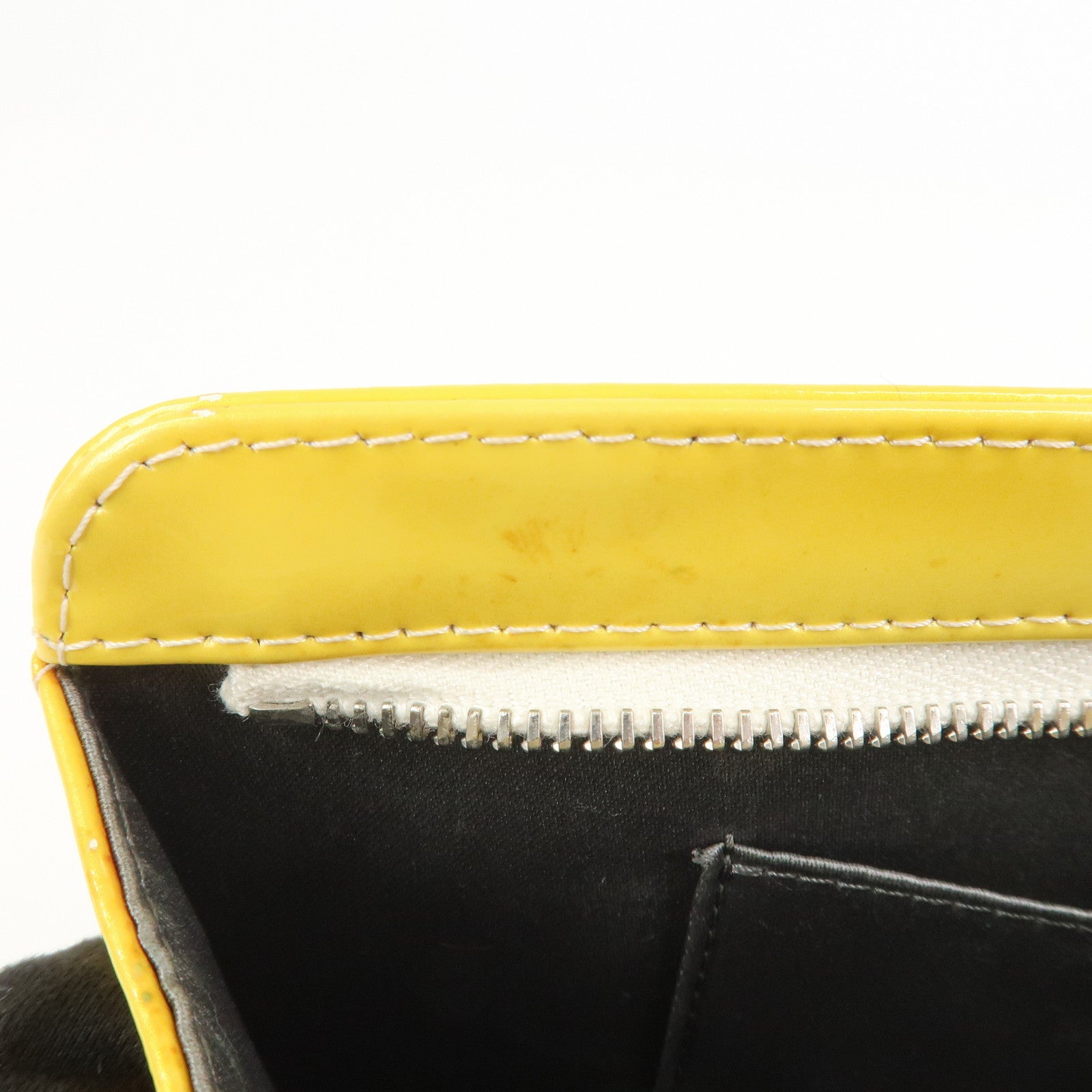 CHANEL Icon Line Patent Leather Chain Shoulder Bag Yellow A37156