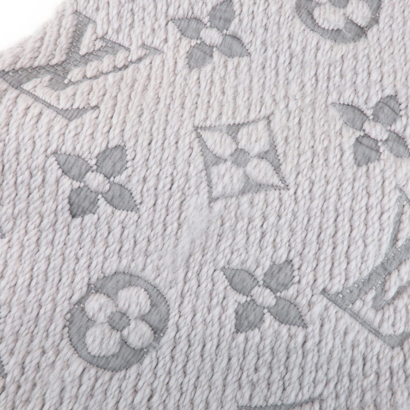 Louis Vuitton Monogram Escharp Logomania Scarf Gris Perle M74742
