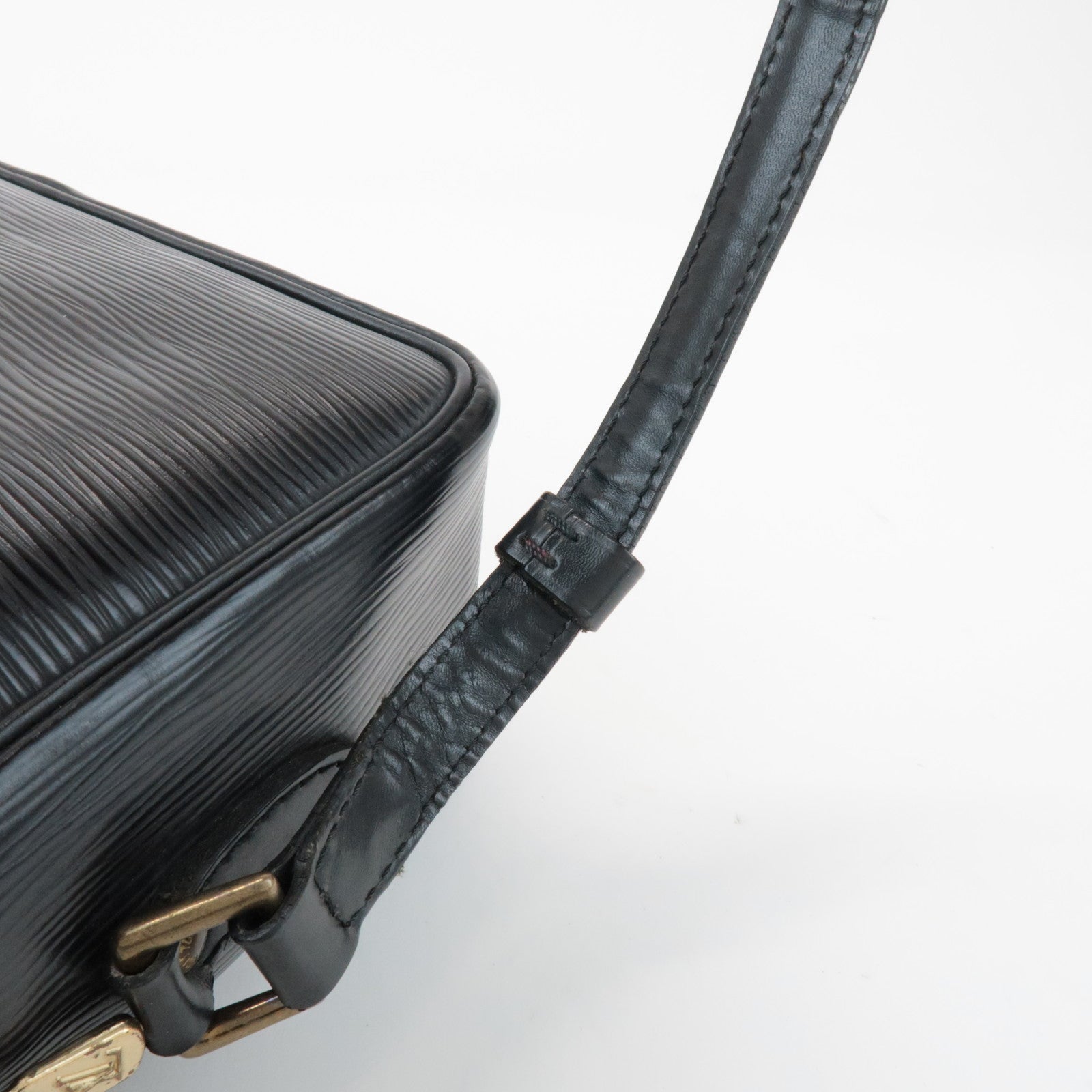 Louis Vuitton Epi Trocadero 27 Shoulder Bag Noir Black M52302