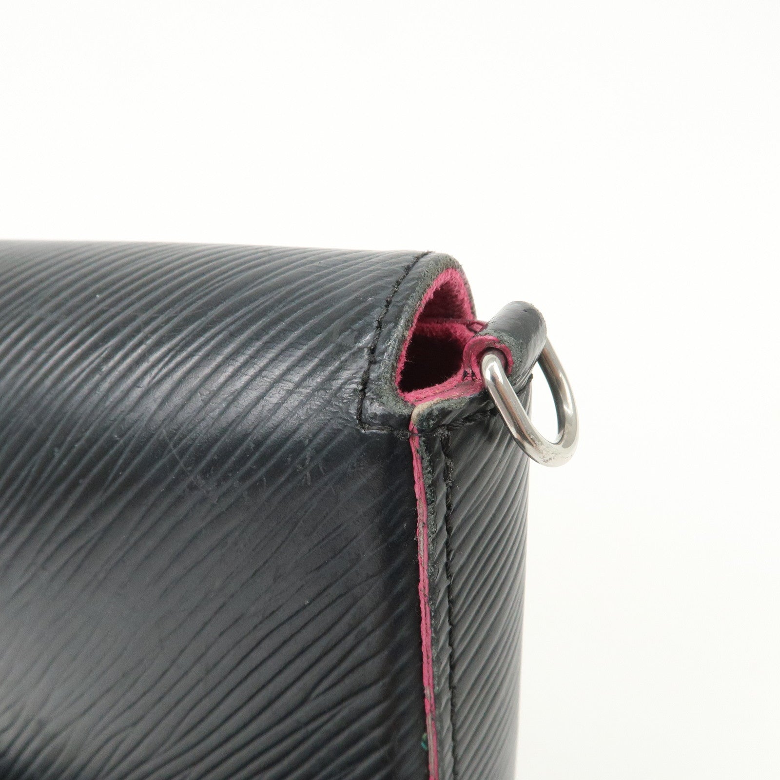 Louis Vuitton Epi Pochette Felicie Shoulder Bag Noir Pink M64579